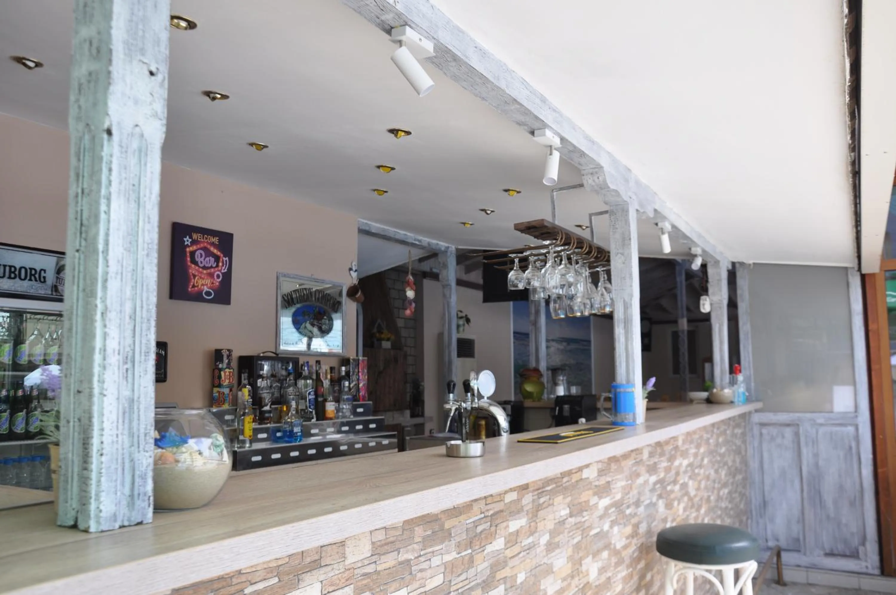 Lounge or bar in Hotel BelleVille