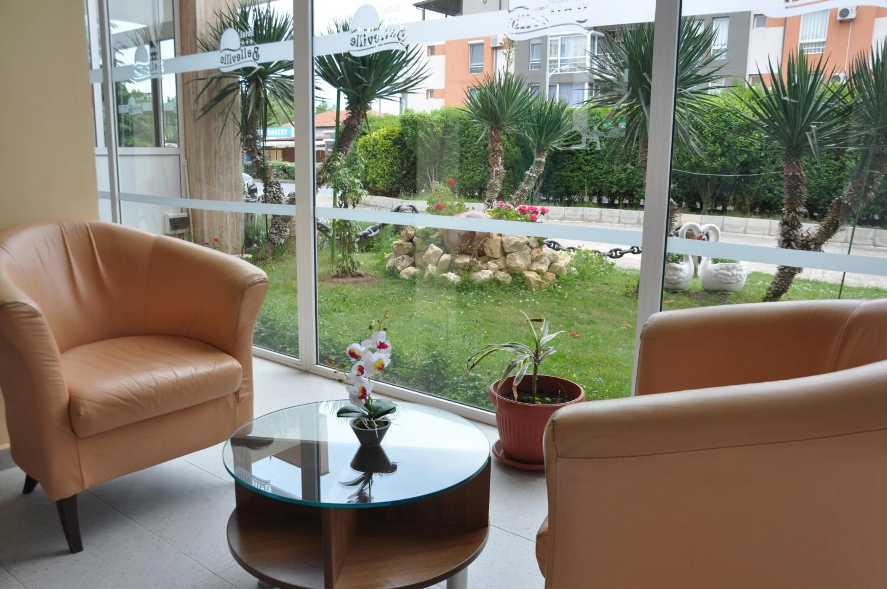 Garden view in Hotel BelleVille