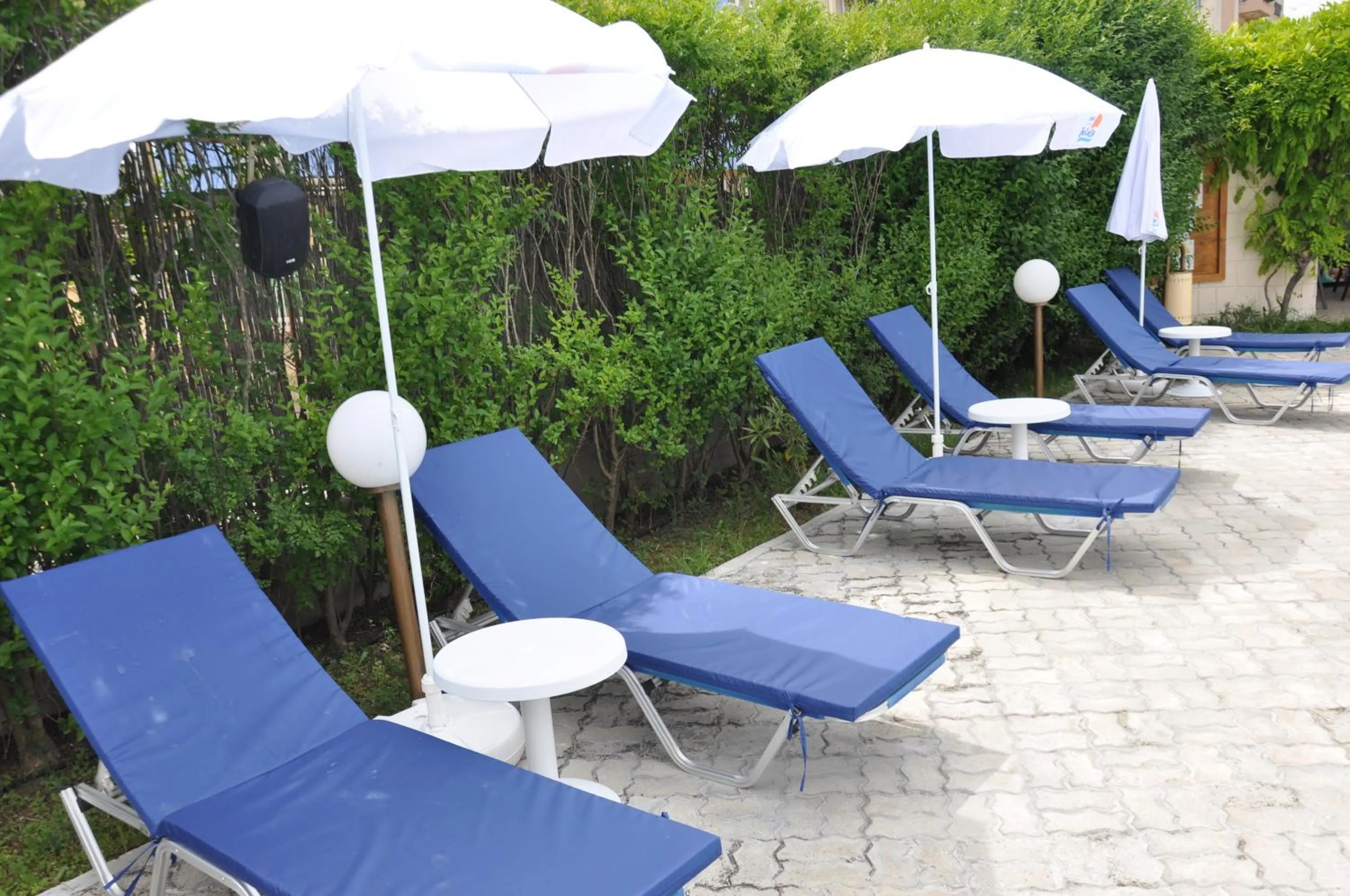 Swimming pool in Hotel BelleVille