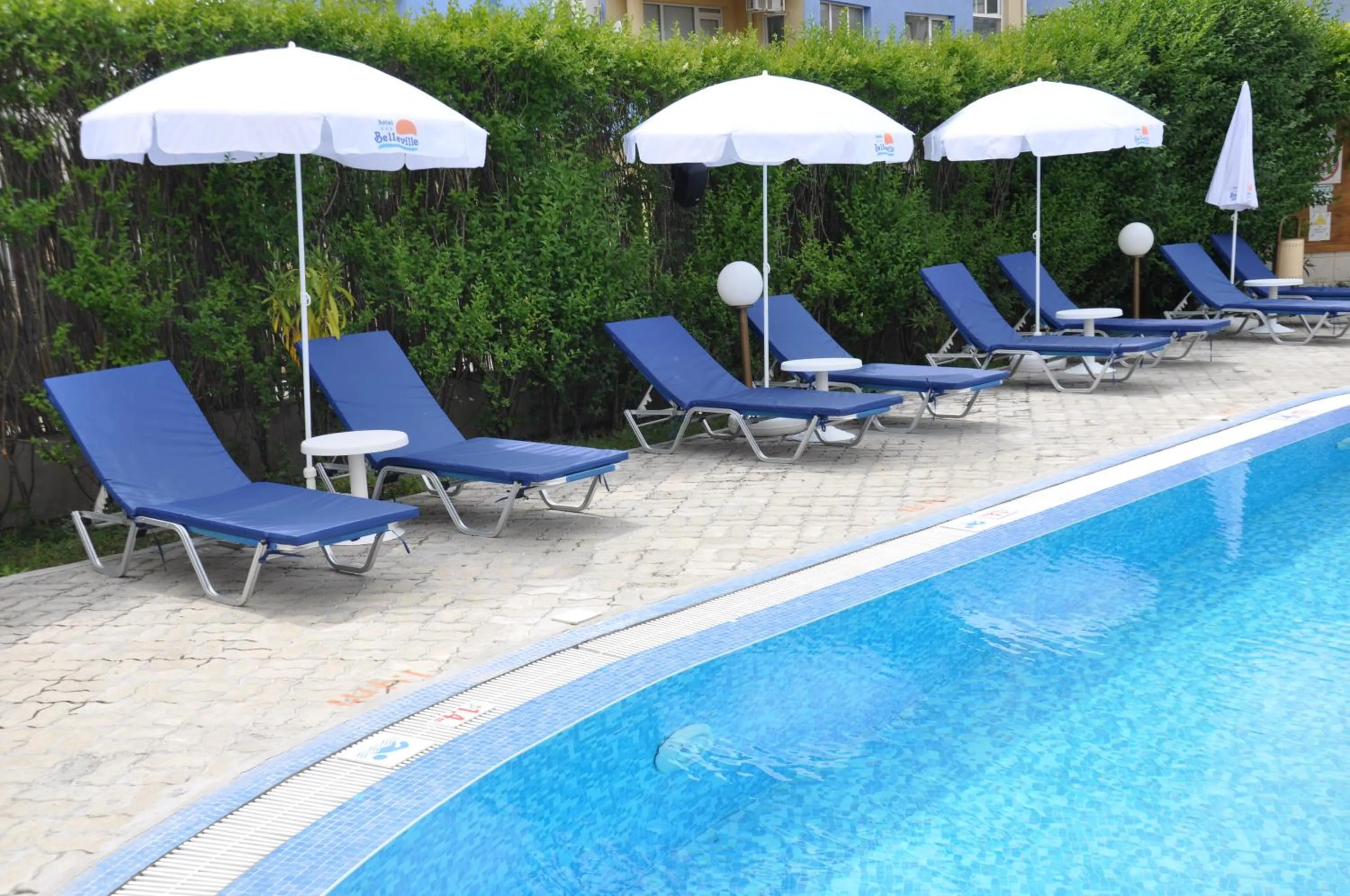 Swimming pool in Hotel BelleVille