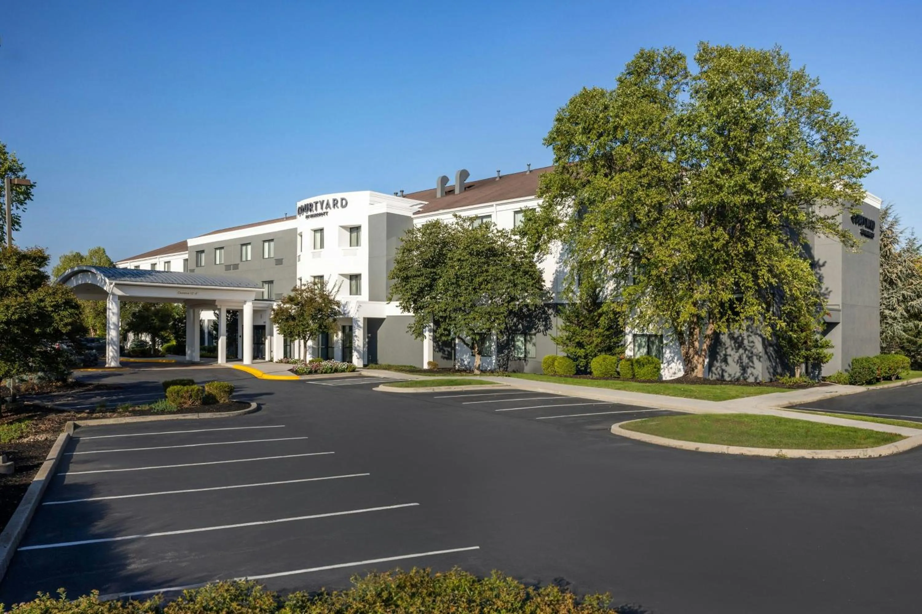 Property building in Courtyard by Marriott Harrisburg West/Mechanicsburg