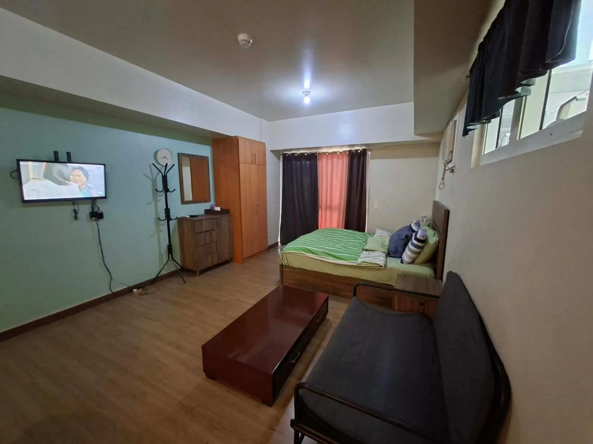 Celadon Tower- Studio with balcony near SM San Lazaro