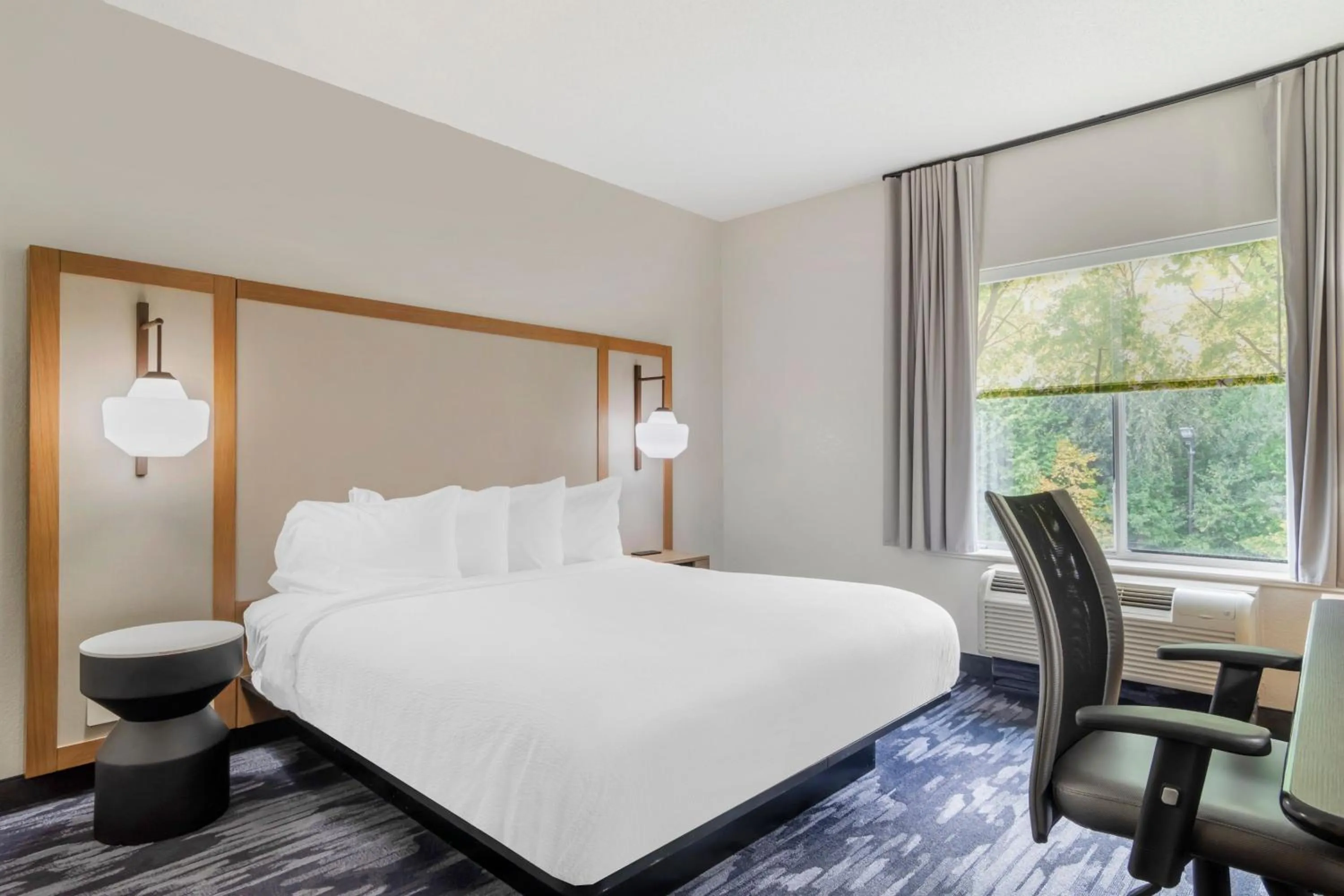 Photo of the whole room, Bed in Fairfield Inn & Suites - Boone