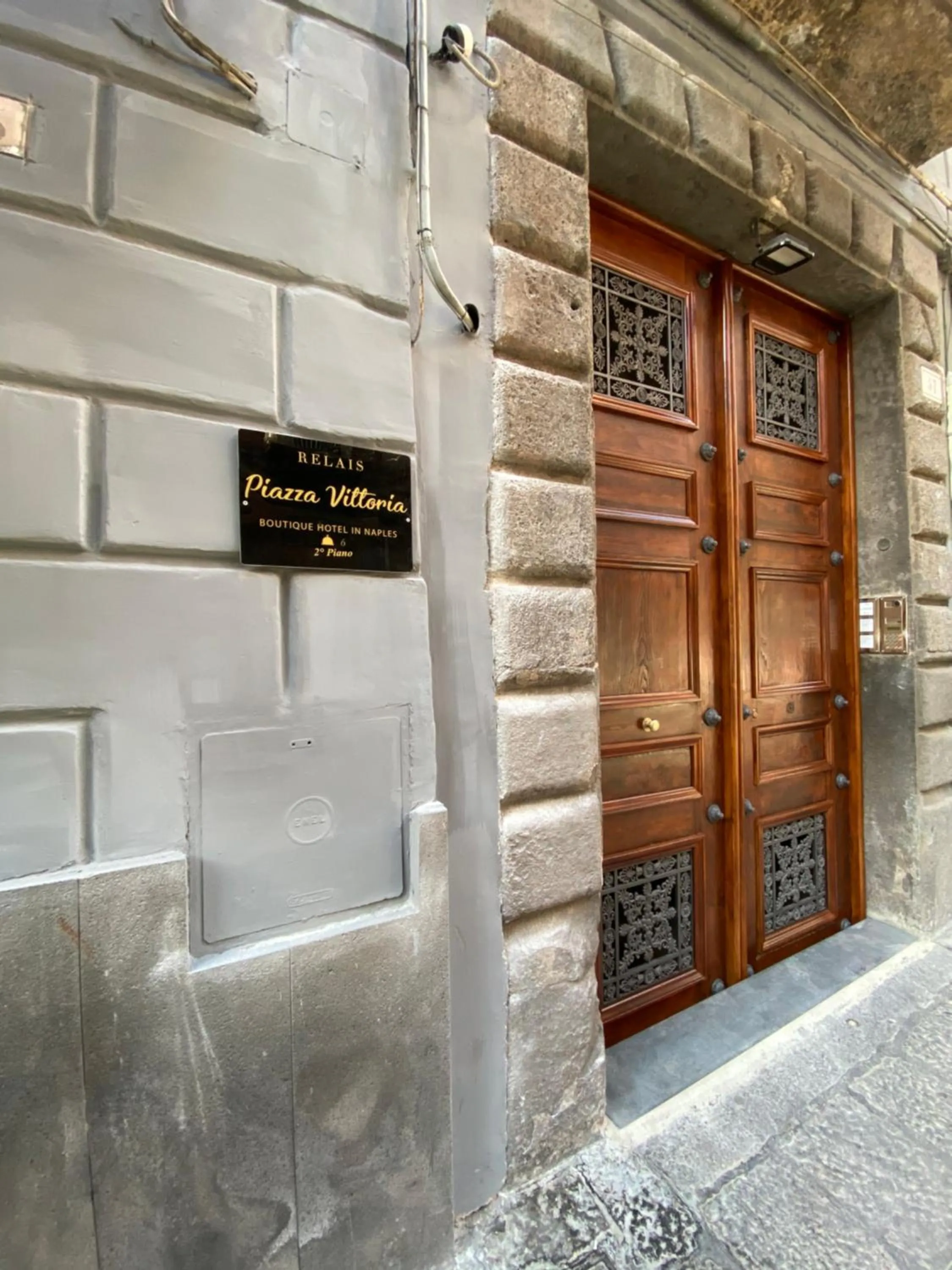 Facade/entrance in Relais Piazza Vittoria