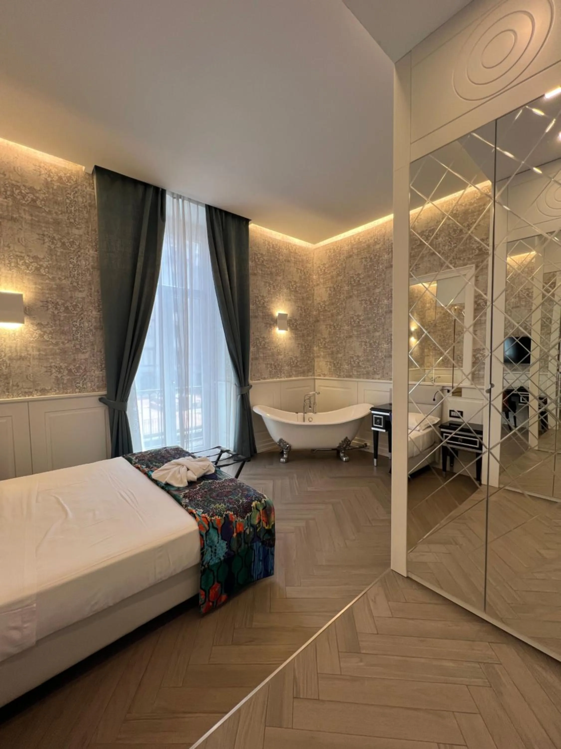 Property building, Bed in Relais Piazza Vittoria