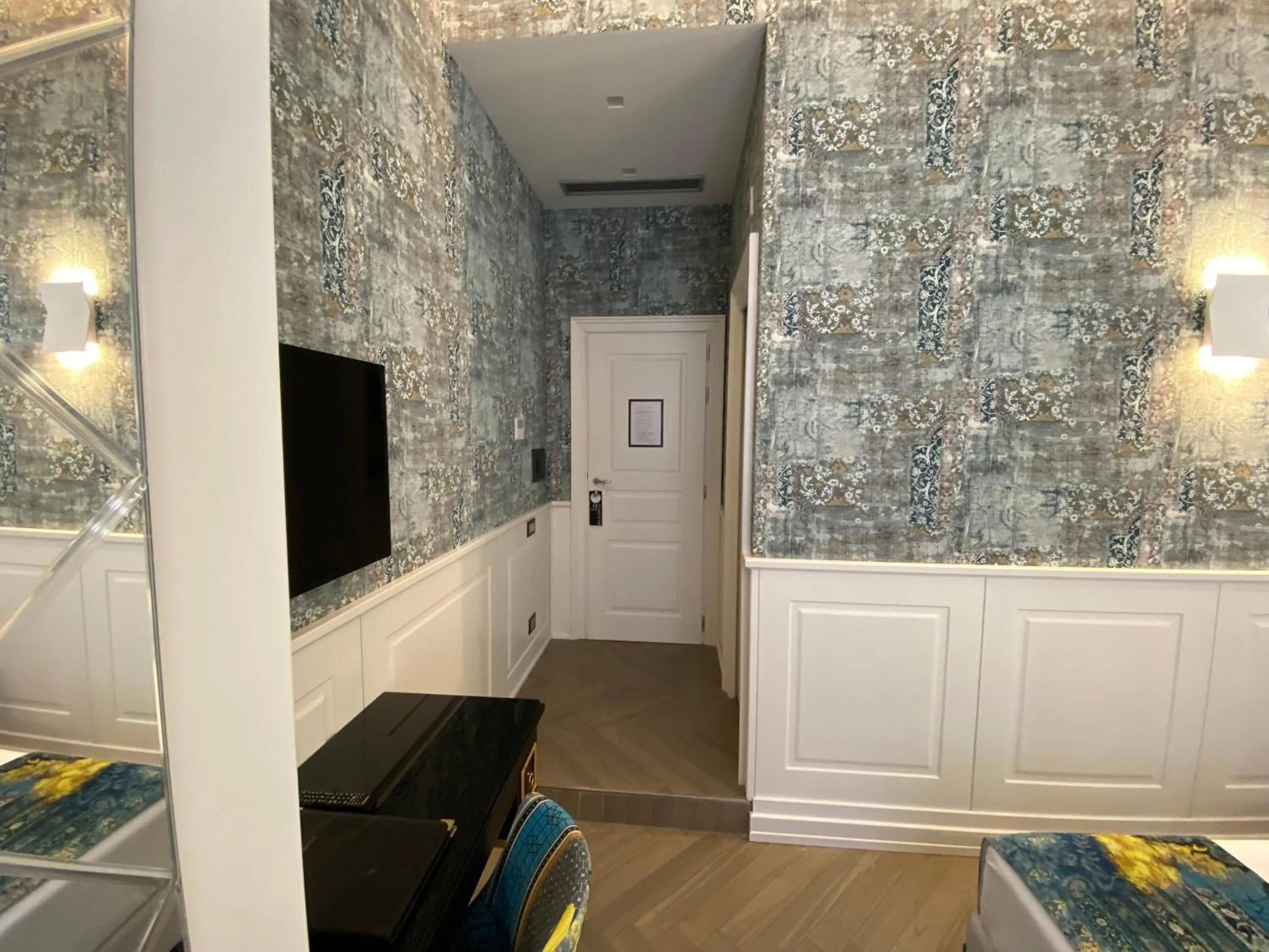 TV and multimedia, Bed in Relais Piazza Vittoria