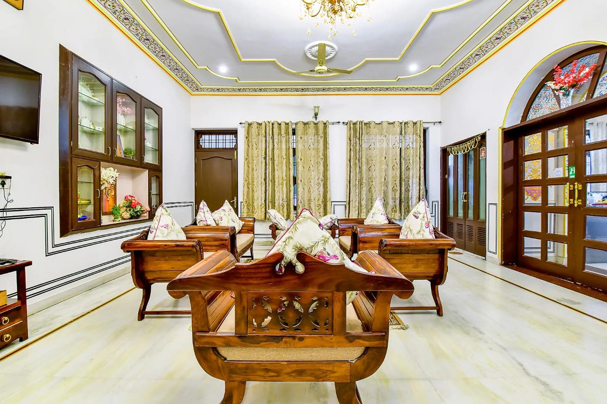 Living room in Hotel Harsoli Haveli