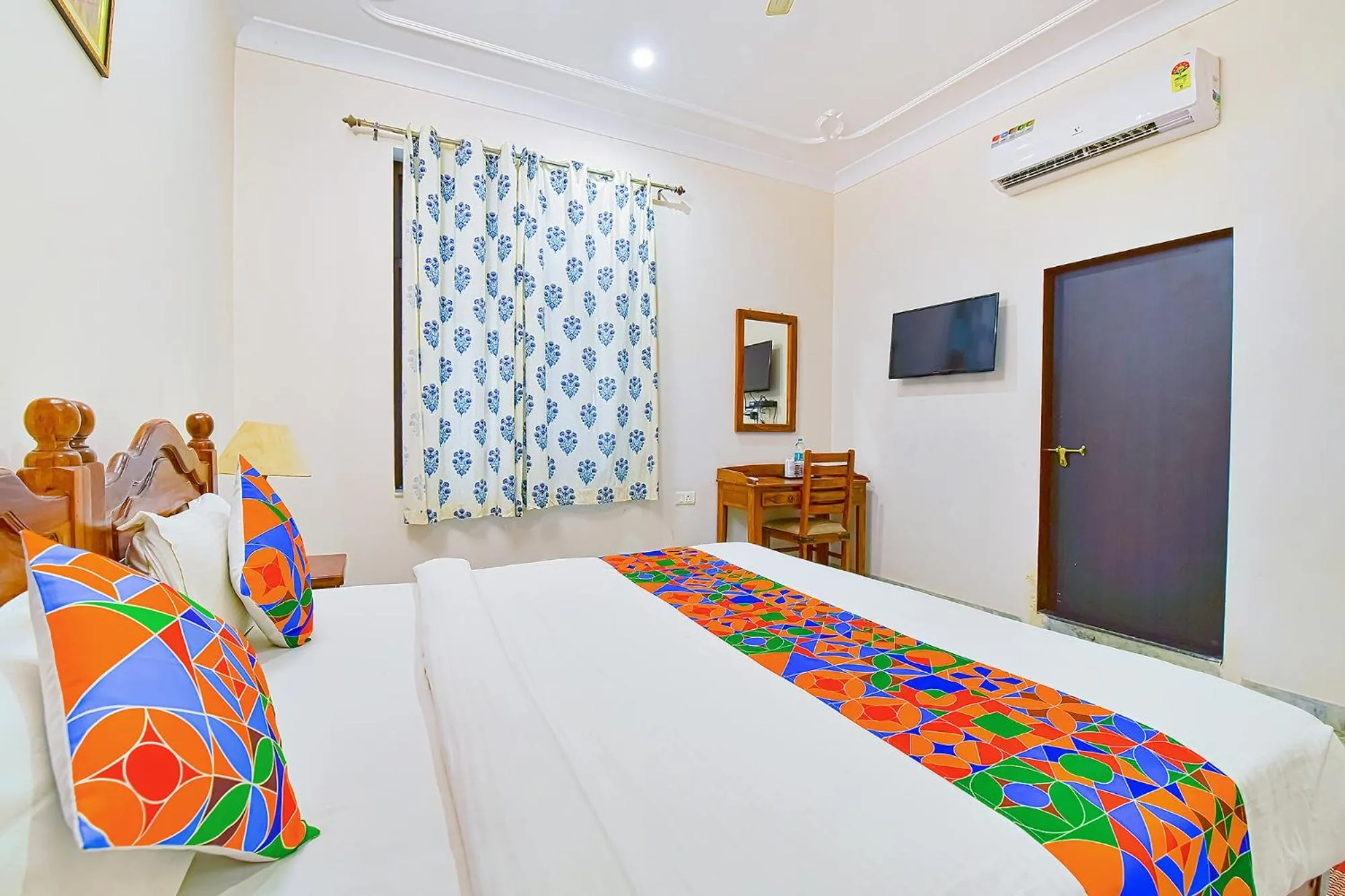 Bedroom in Hotel Harsoli Haveli