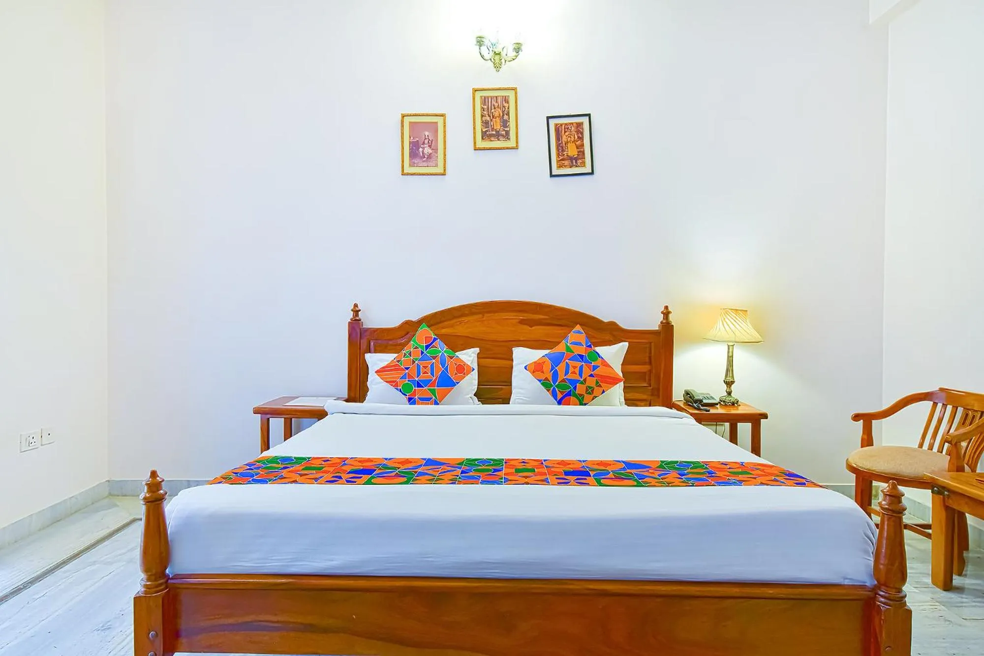 Bed in Hotel Harsoli Haveli