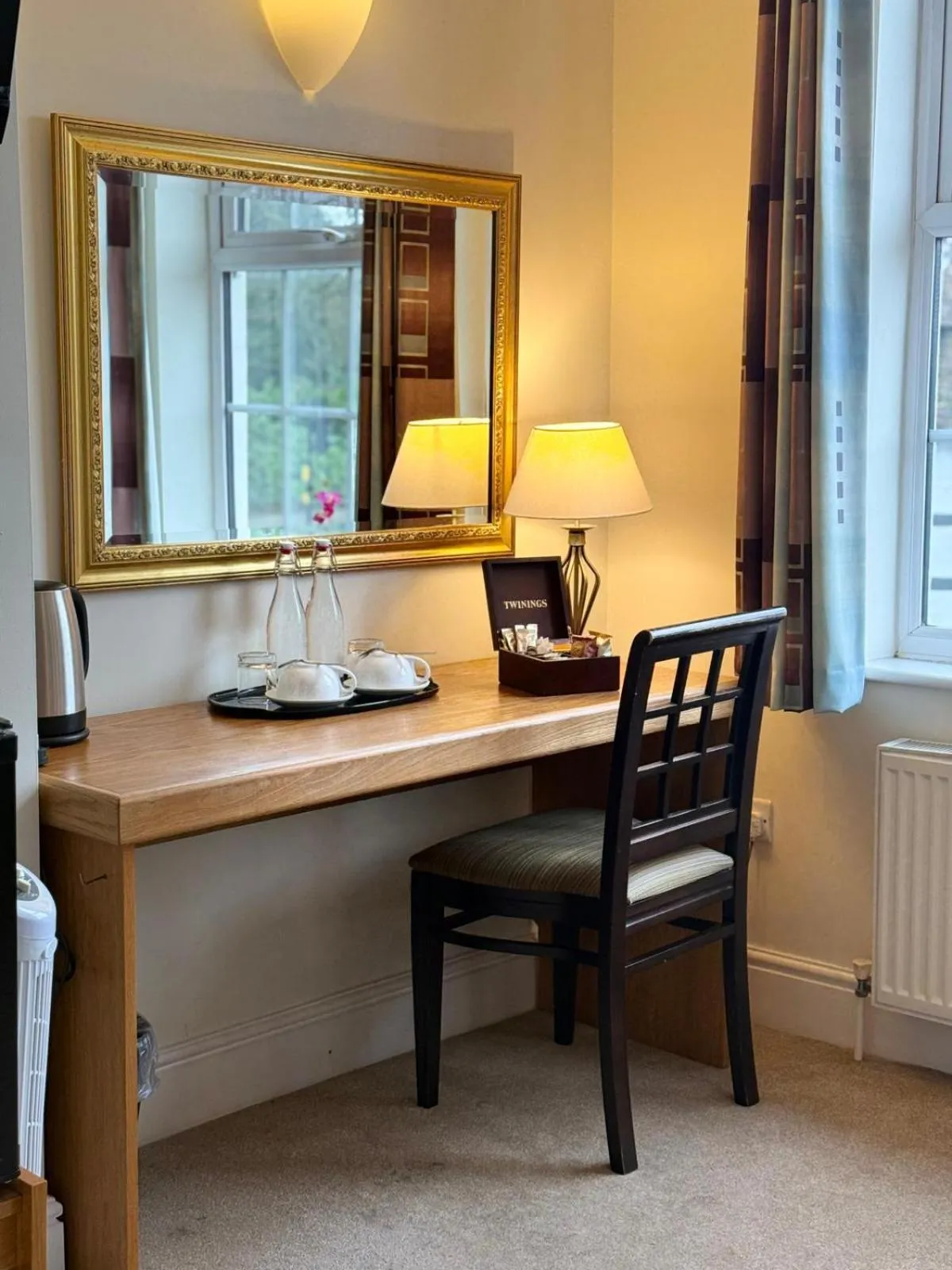 Bedroom in Stratford Limes Hotel