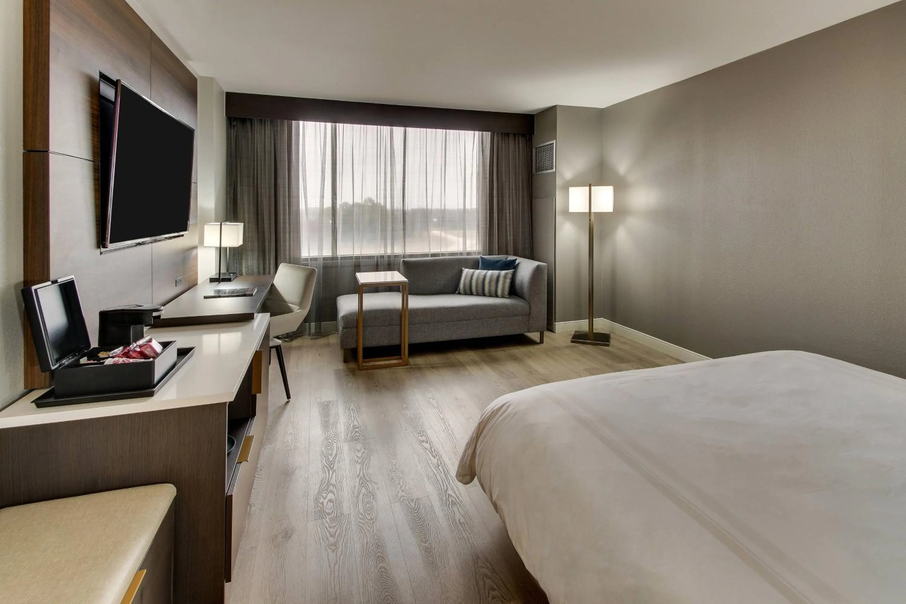 Photo of the whole room, Bed in Huntsville Marriott at the Space & Rocket Center