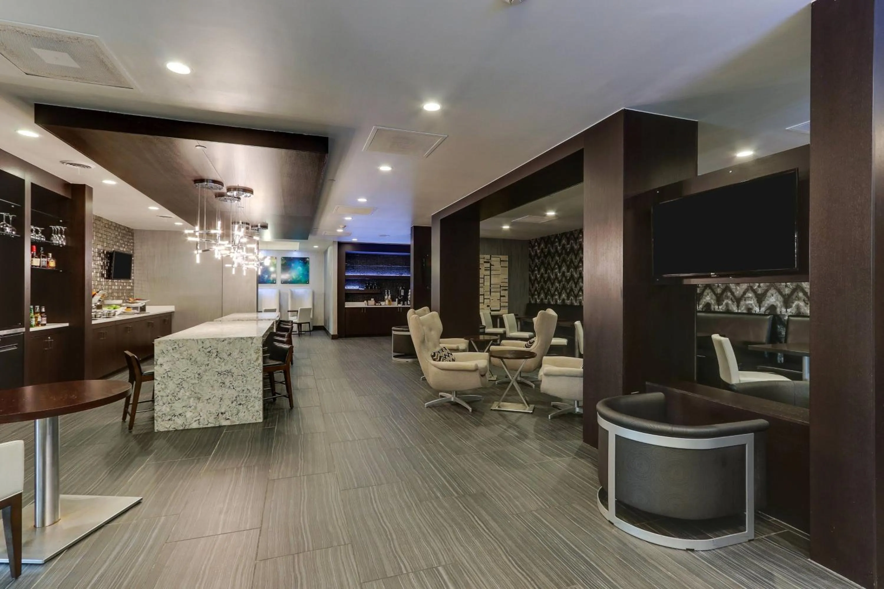 Lounge or bar in Huntsville Marriott at the Space & Rocket Center