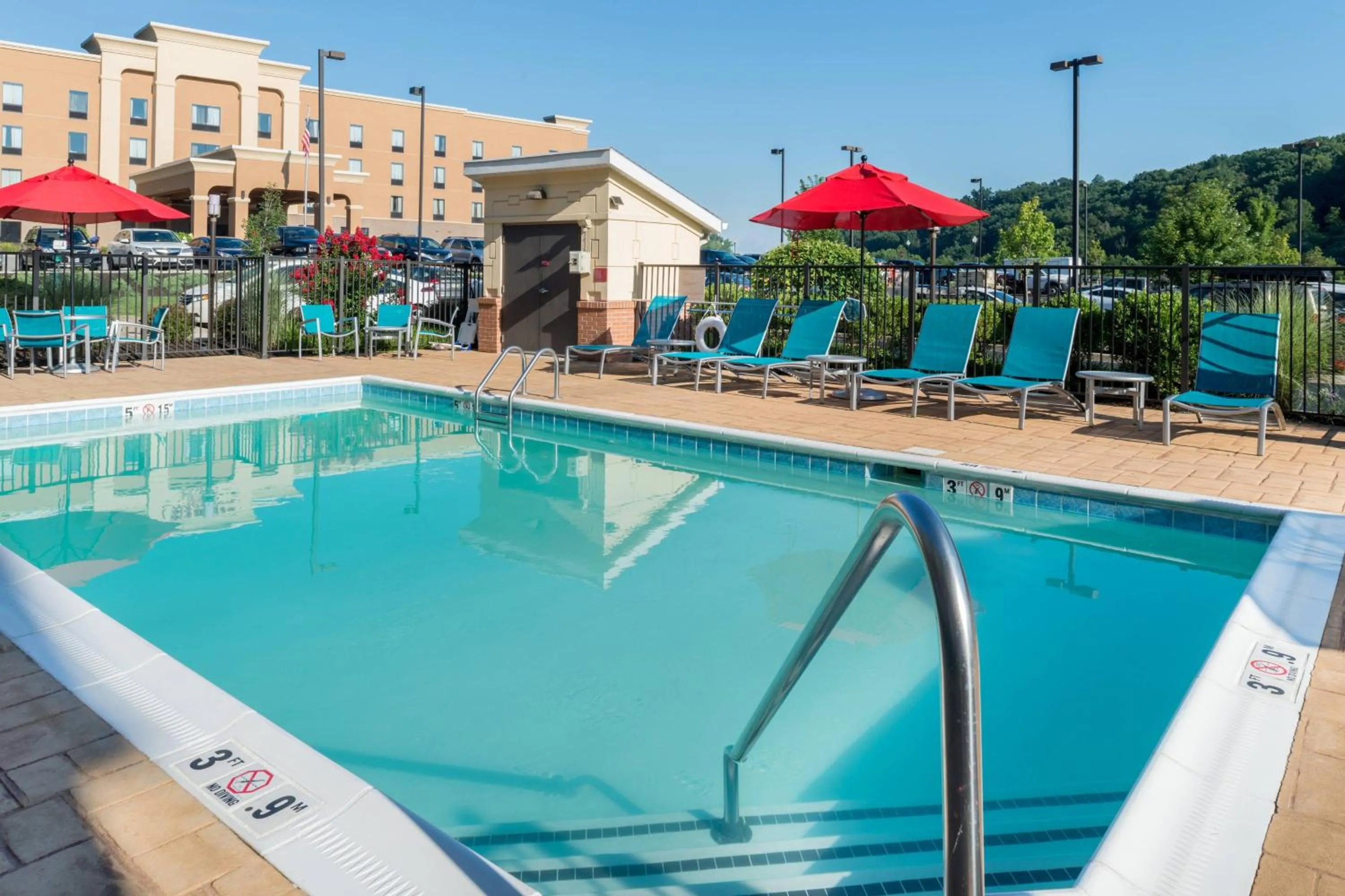 Swimming pool in TownePlace Suites Huntington