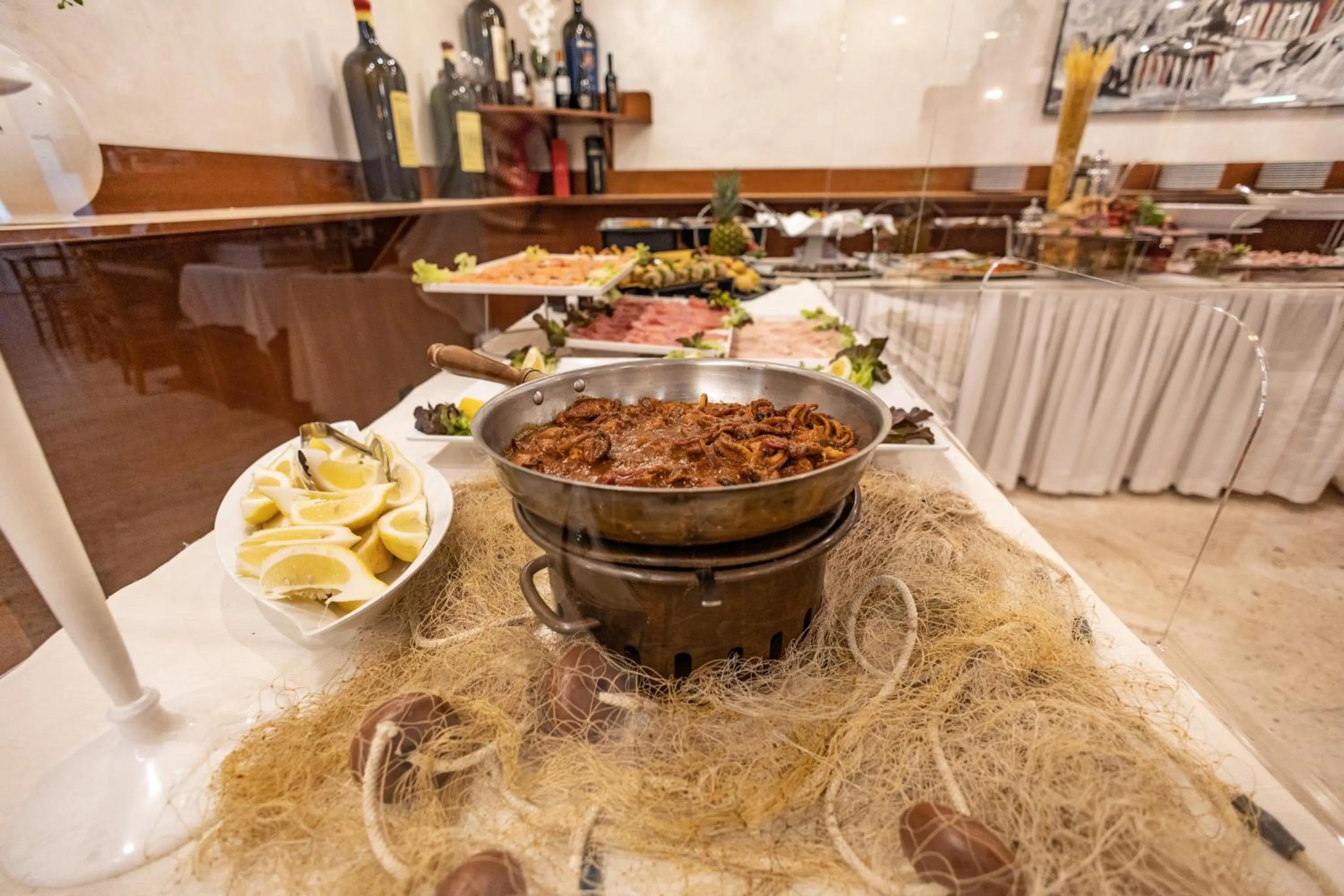 Restaurant/places to eat in Hotel Le Palme