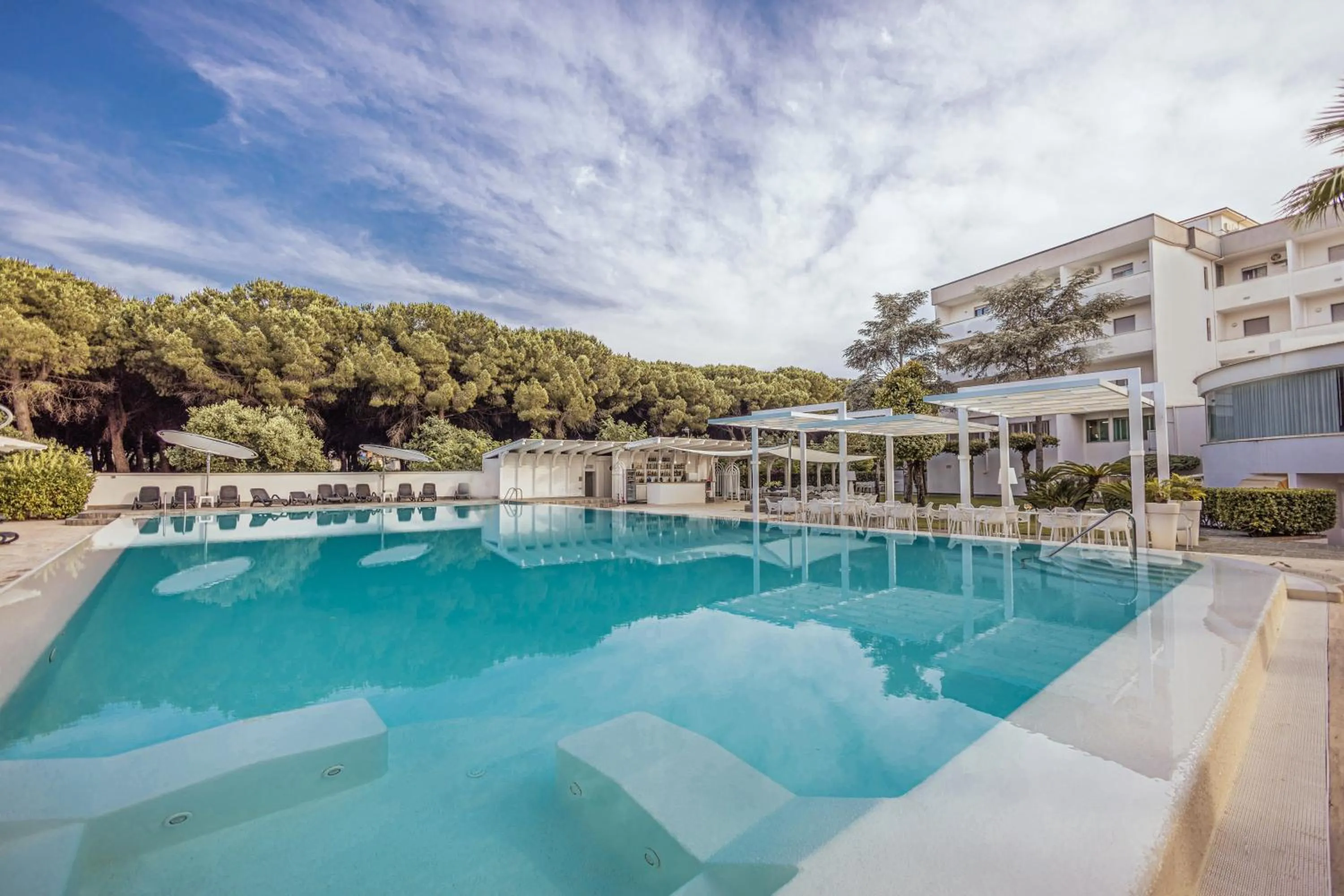Swimming pool in Hotel Le Palme