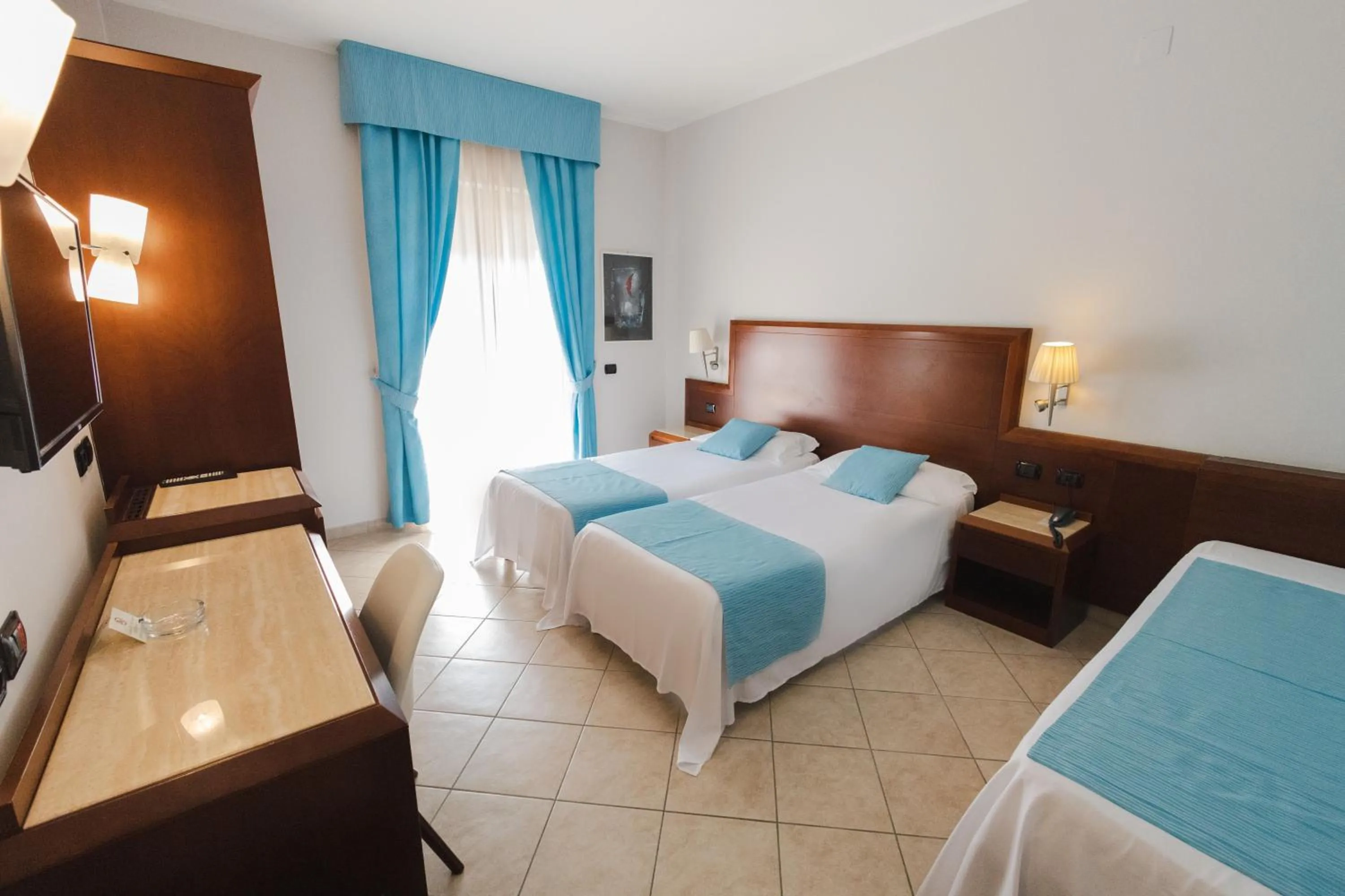 Photo of the whole room, Bed in Hotel Le Palme