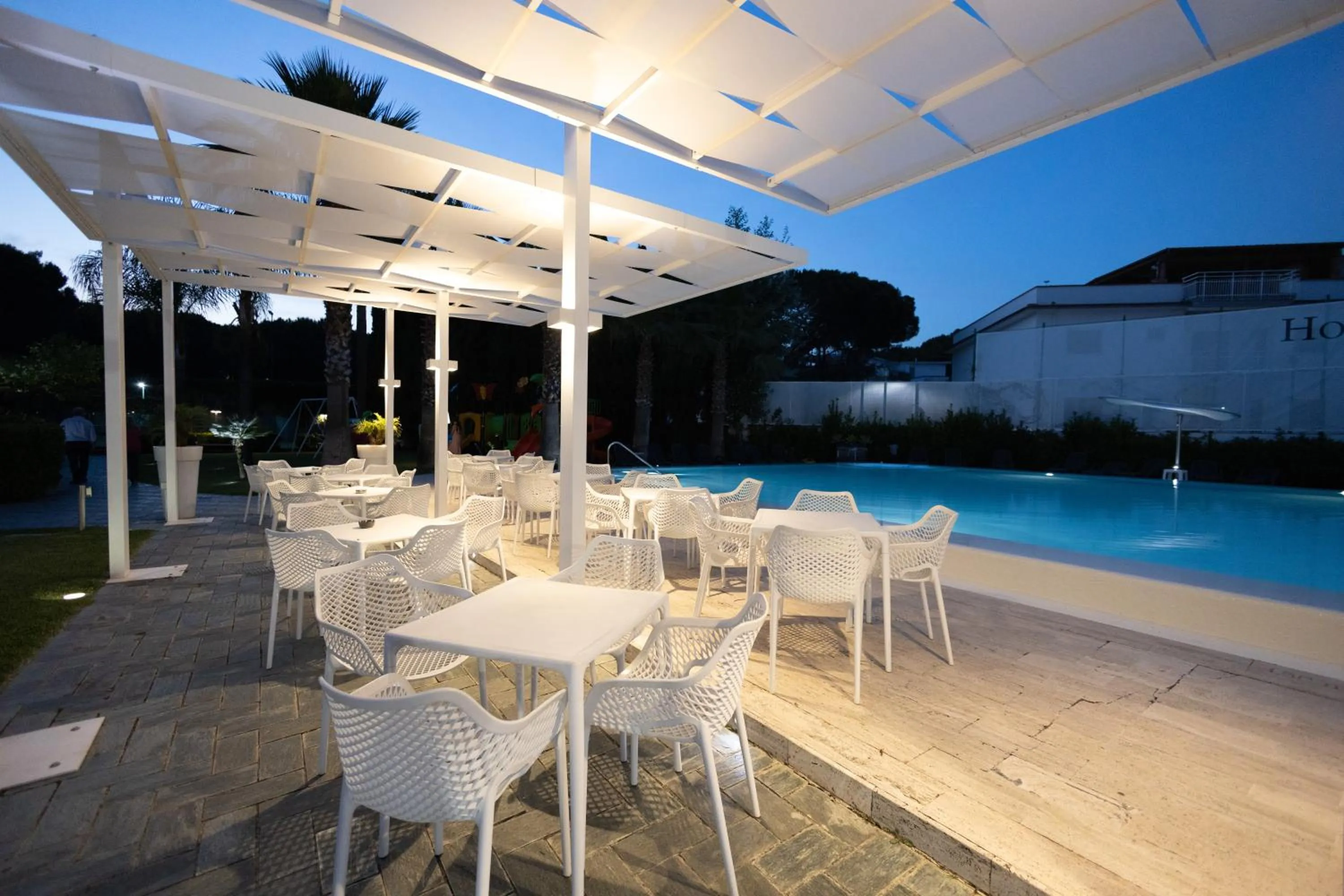 Swimming pool in Hotel Le Palme