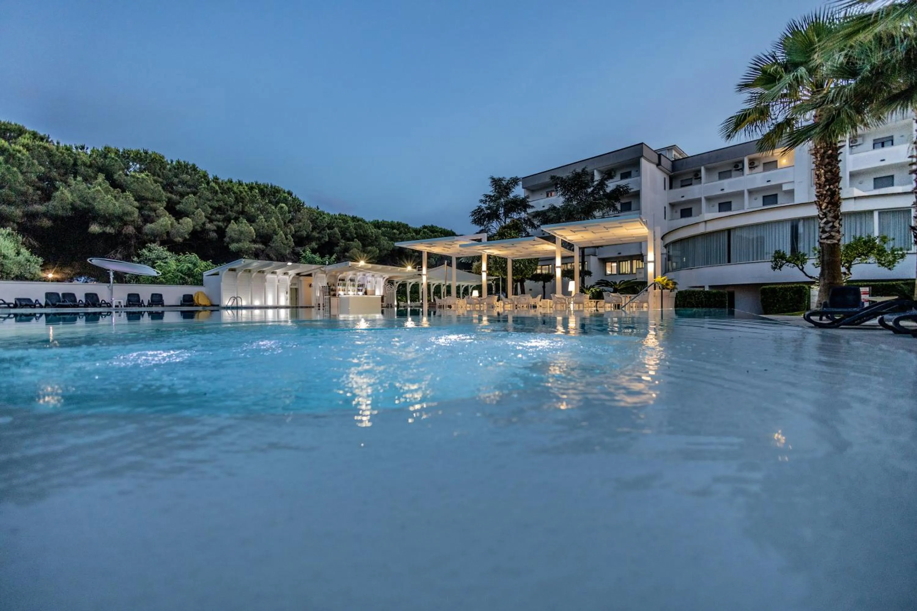 Swimming pool in Hotel Le Palme