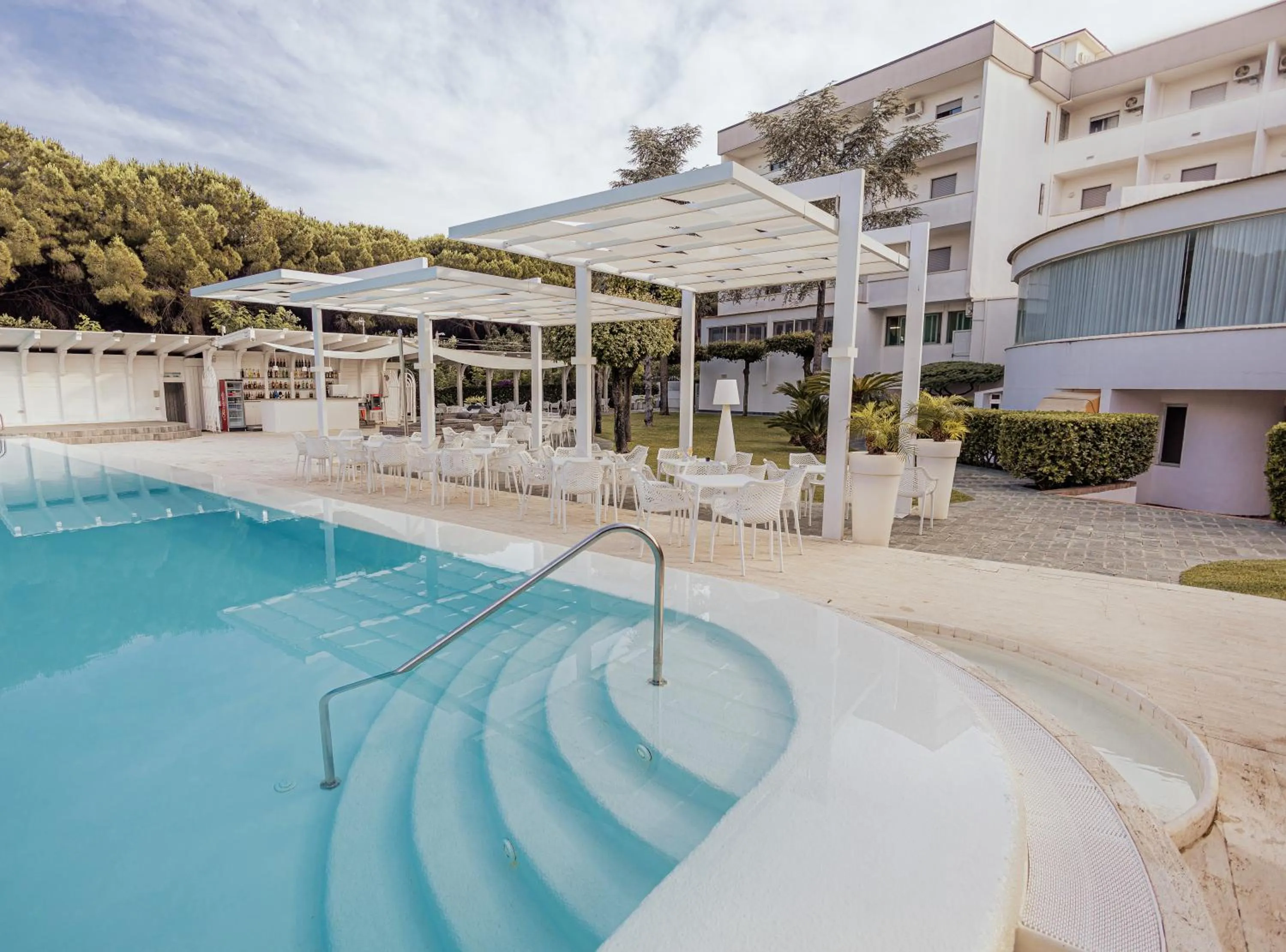 Swimming pool in Hotel Le Palme