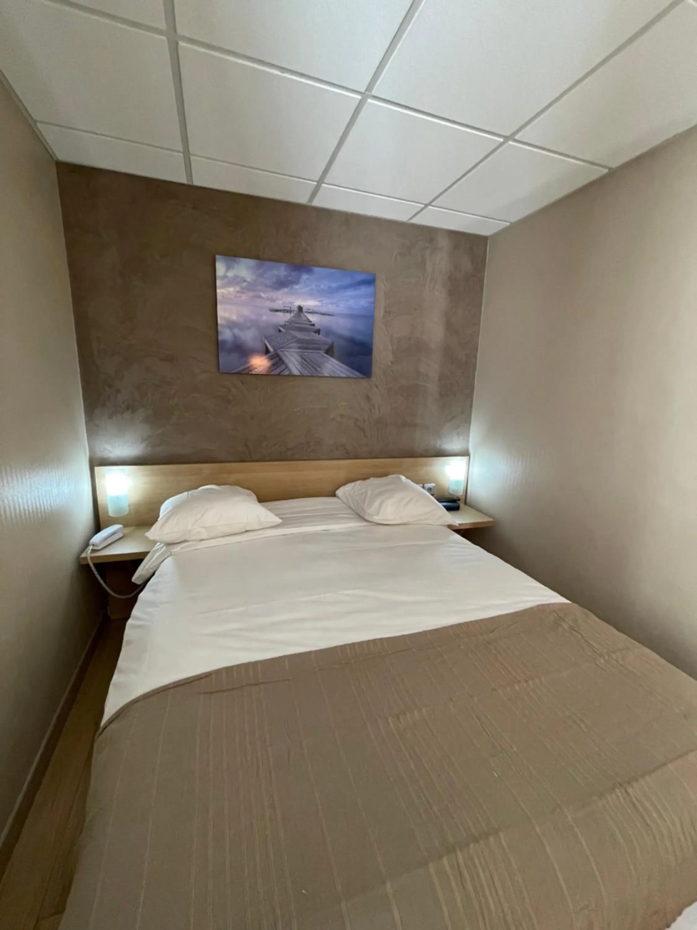 Bedroom, Bed in Tipi