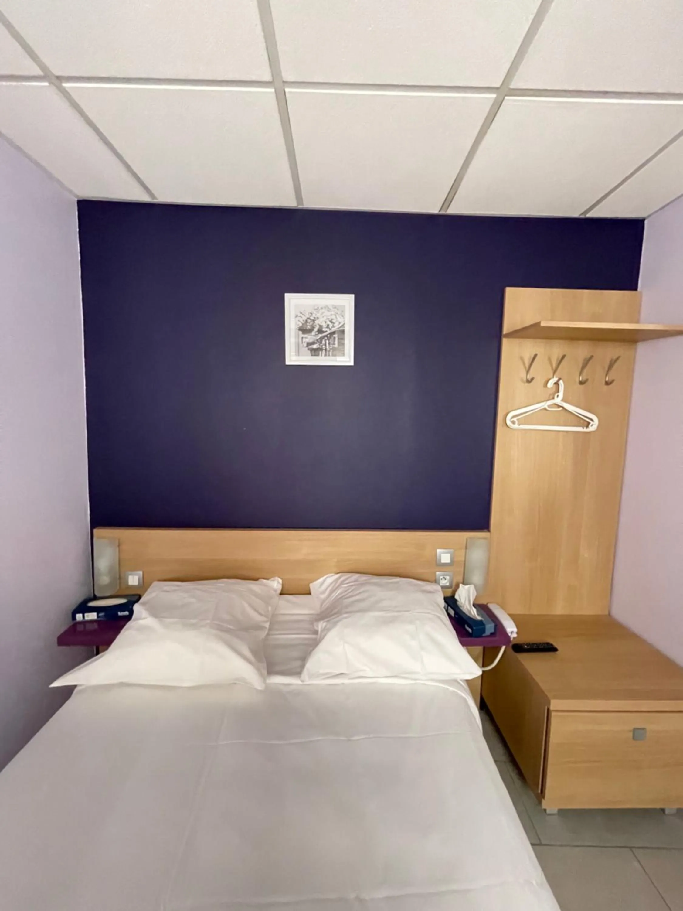 Bedroom, Bed in Tipi