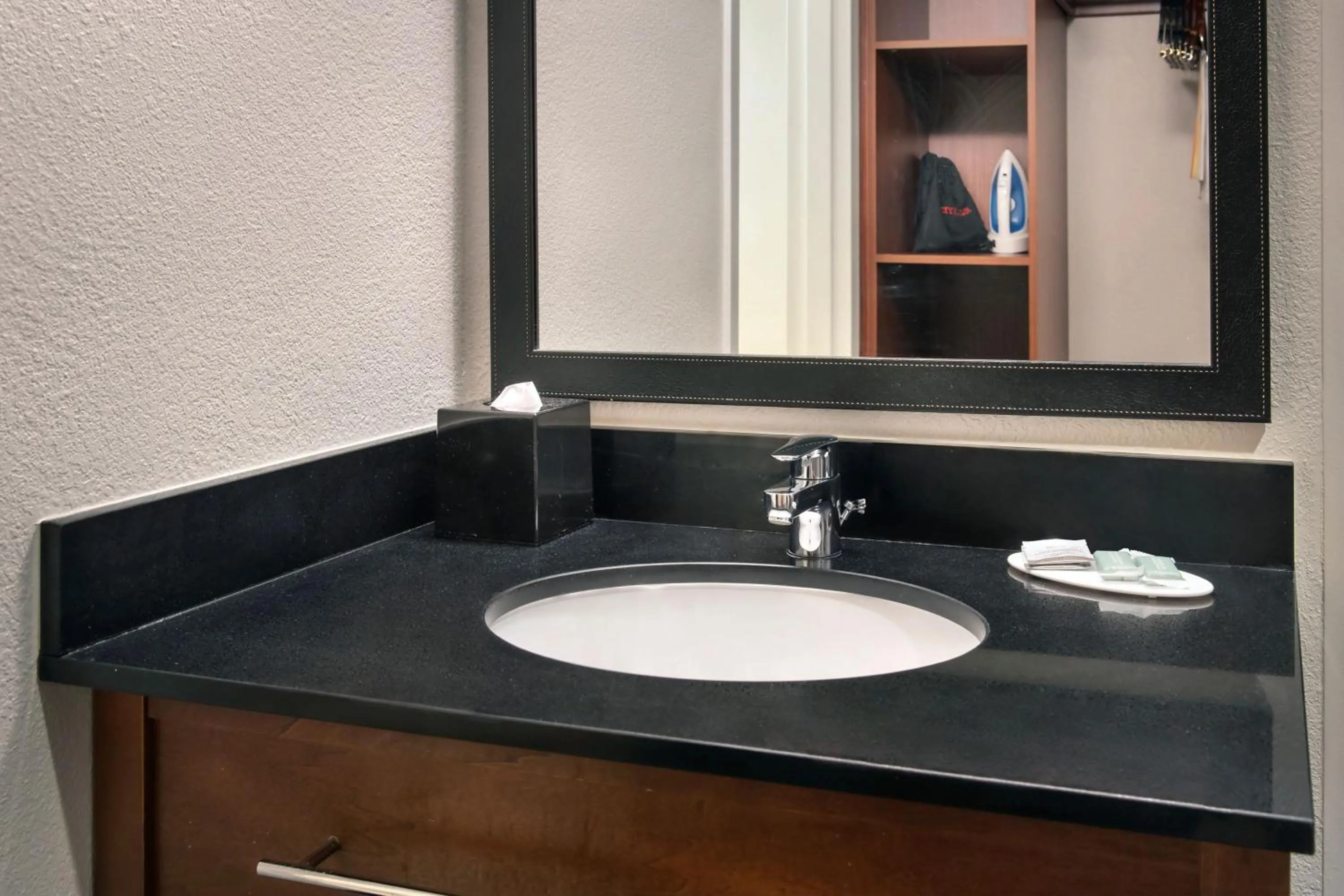 Photo of the whole room in Fairfield by Marriott Inn & Suites Wallingford New Haven