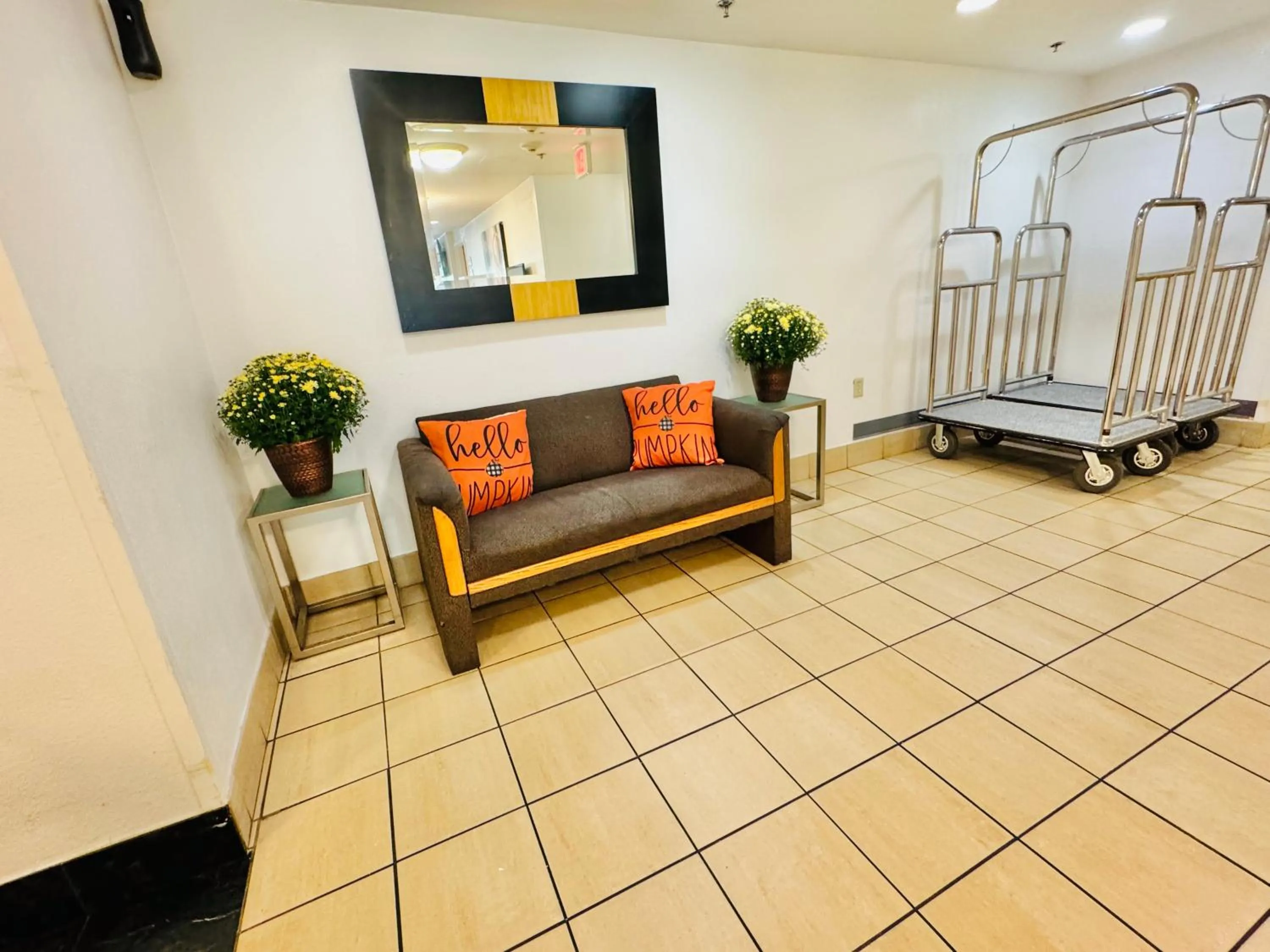 Seating area in Motel 6-Milford, CT