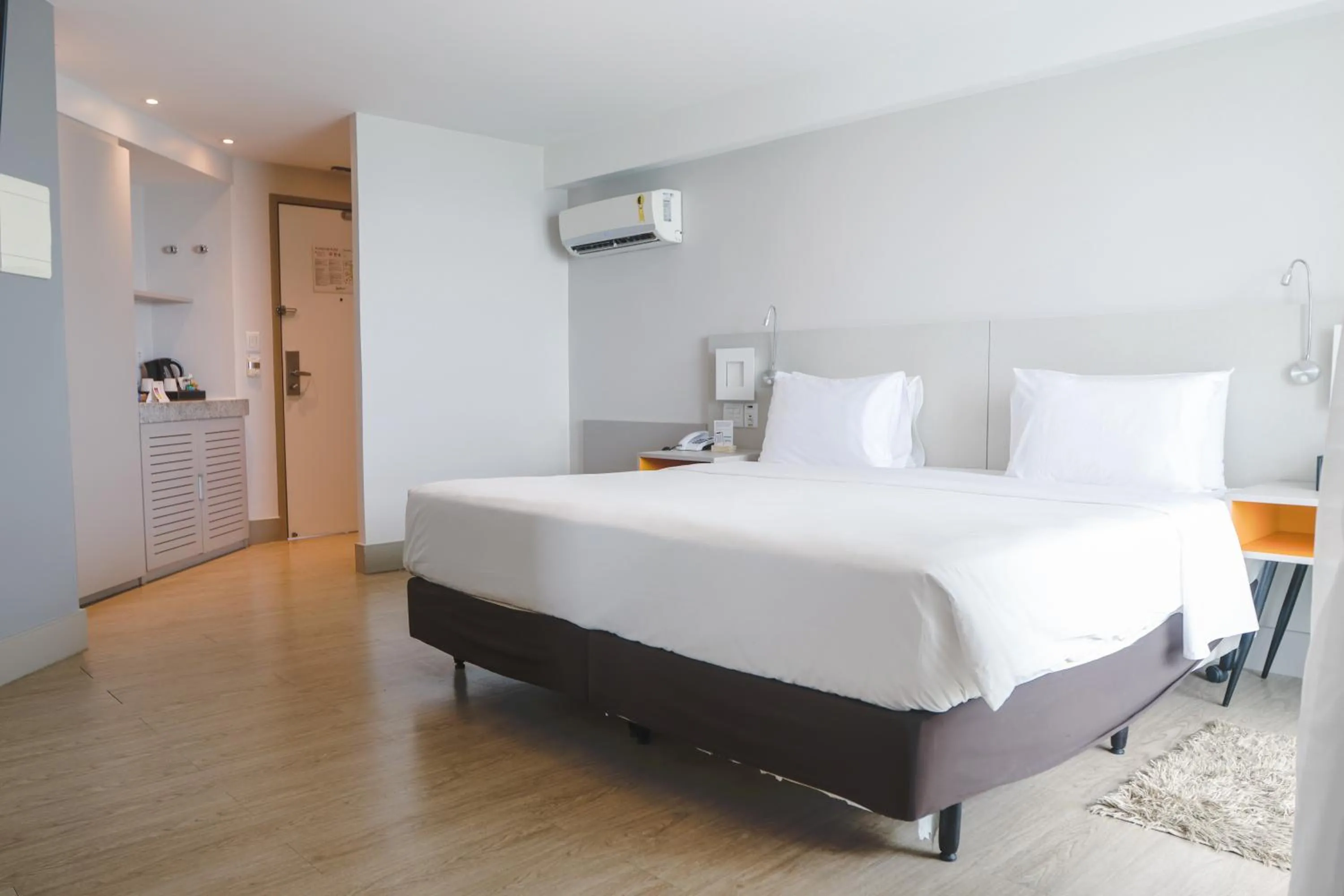 Bedroom, Bed in Radisson Recife