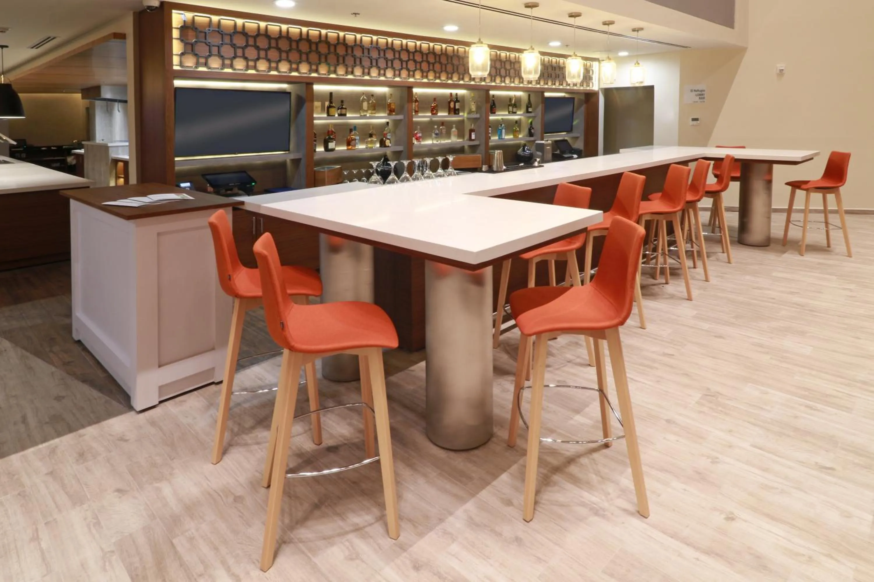 Lounge or bar in Holiday Inn - Ciudad Juarez by IHG