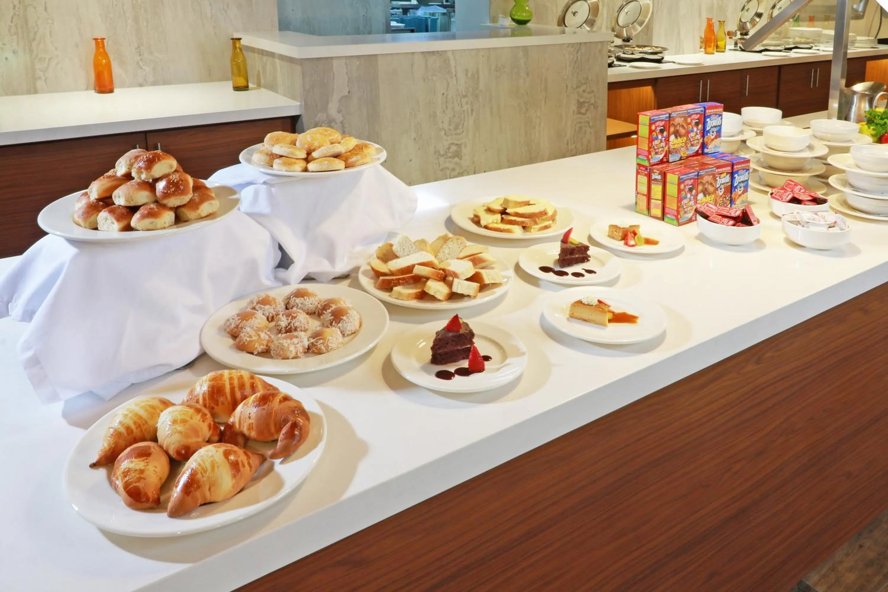 Restaurant/places to eat in Holiday Inn - Ciudad Juarez by IHG