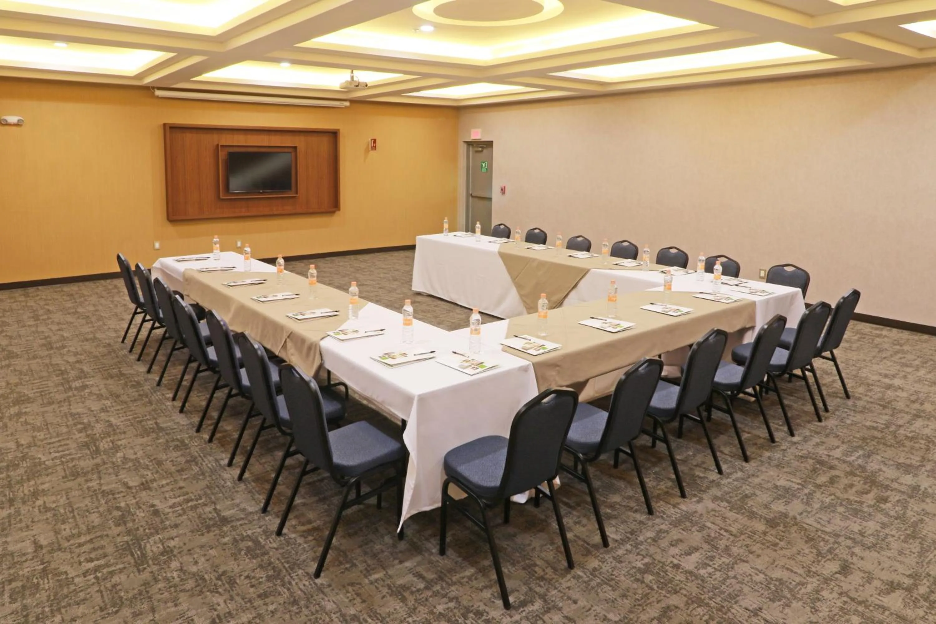 Meeting/conference room in Holiday Inn - Ciudad Juarez by IHG