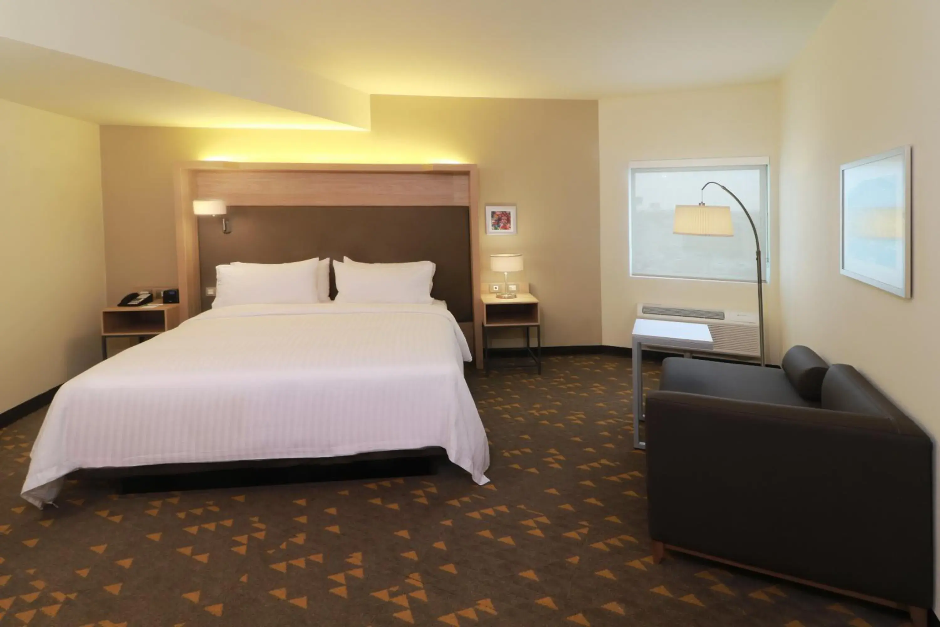Standard King Room in Holiday Inn - Ciudad Juarez by IHG Standard King Room in Holiday Inn - Ciudad Juarez by IHG