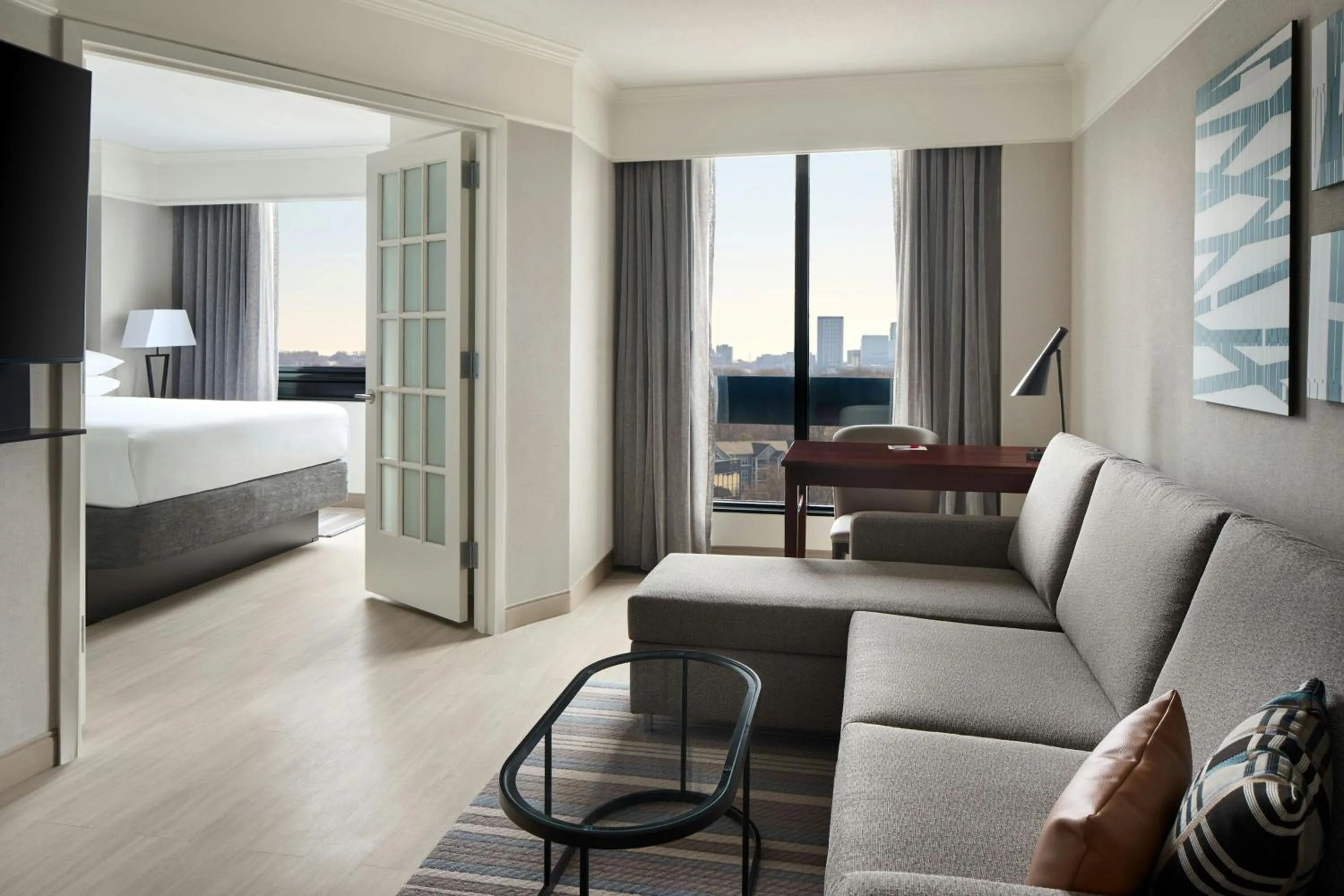 Living room, Bed in Washington Dulles Marriott Suites