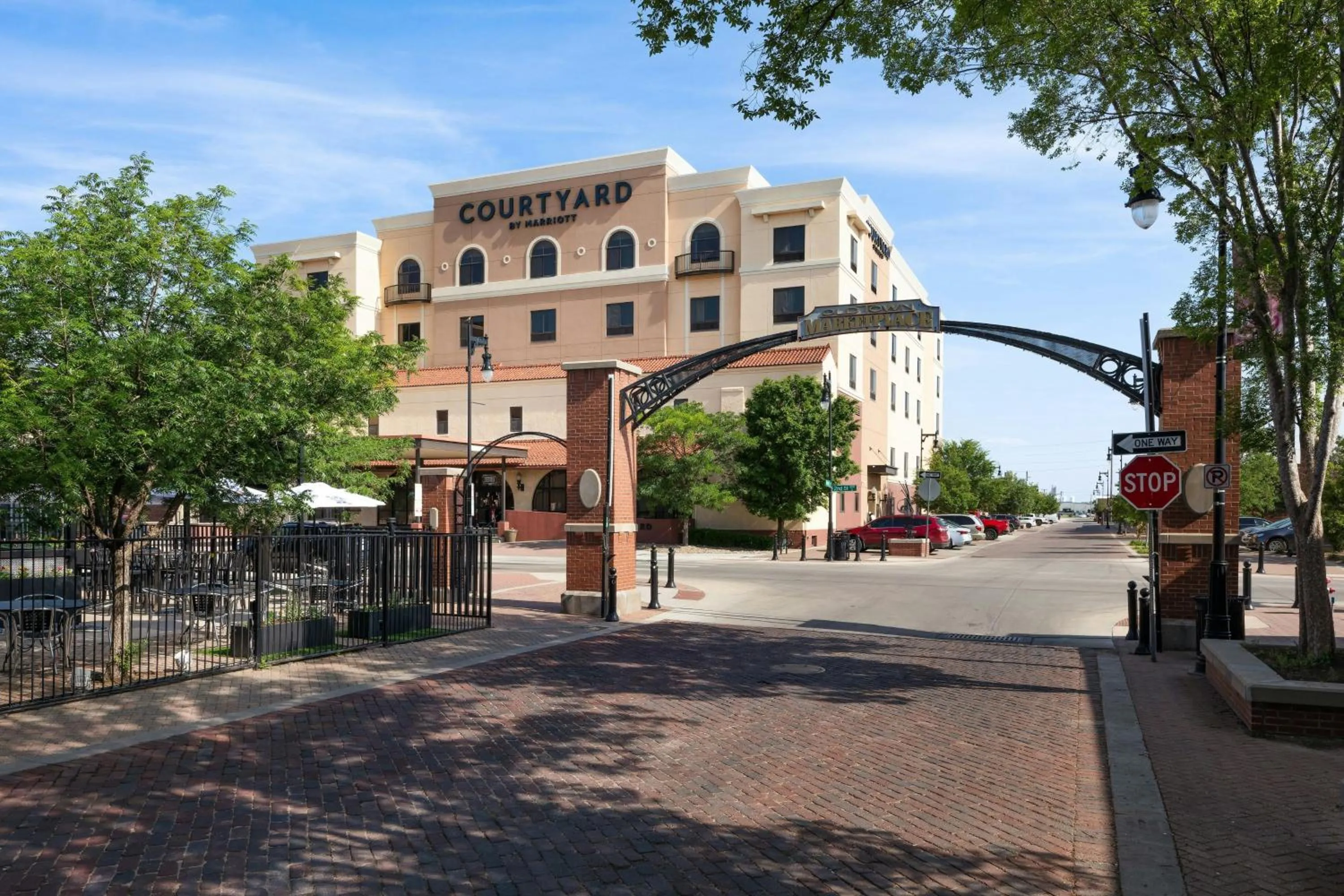 Property building in Courtyard by Marriott Wichita at Old Town