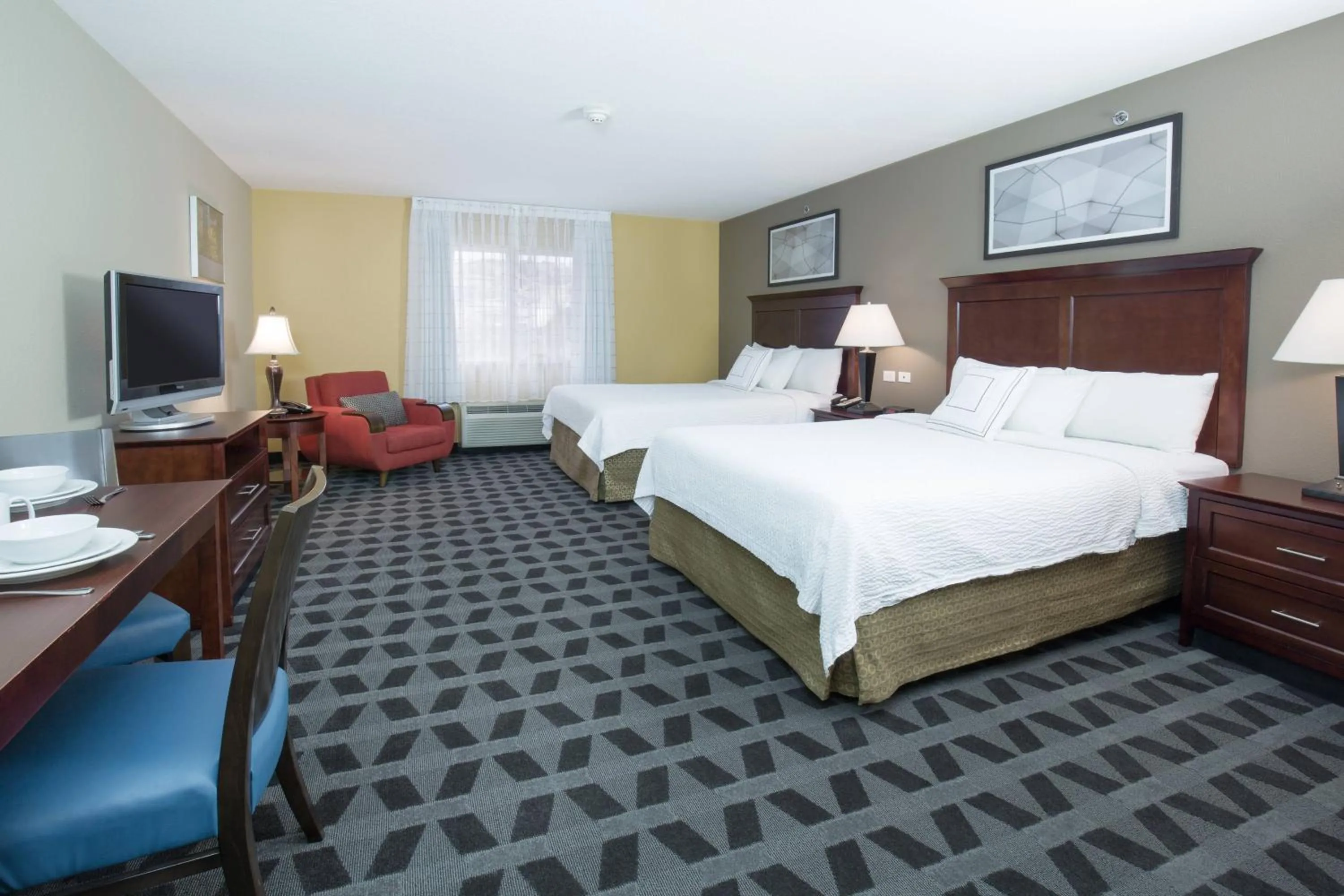 Photo of the whole room, Bed in TownePlace Suites Pocatello
