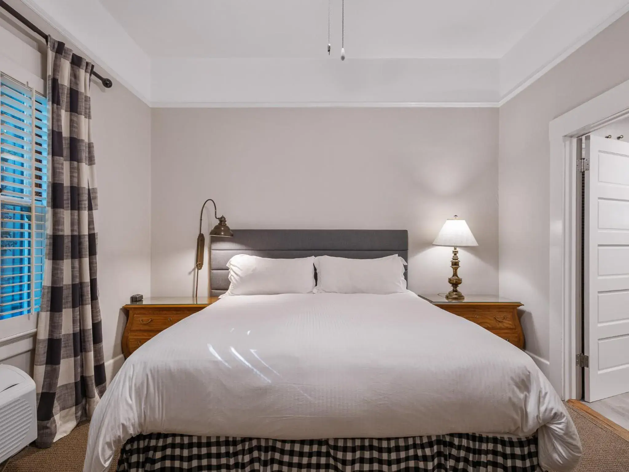 Double Room in The Upham Hotel Double Room in The Upham Hotel