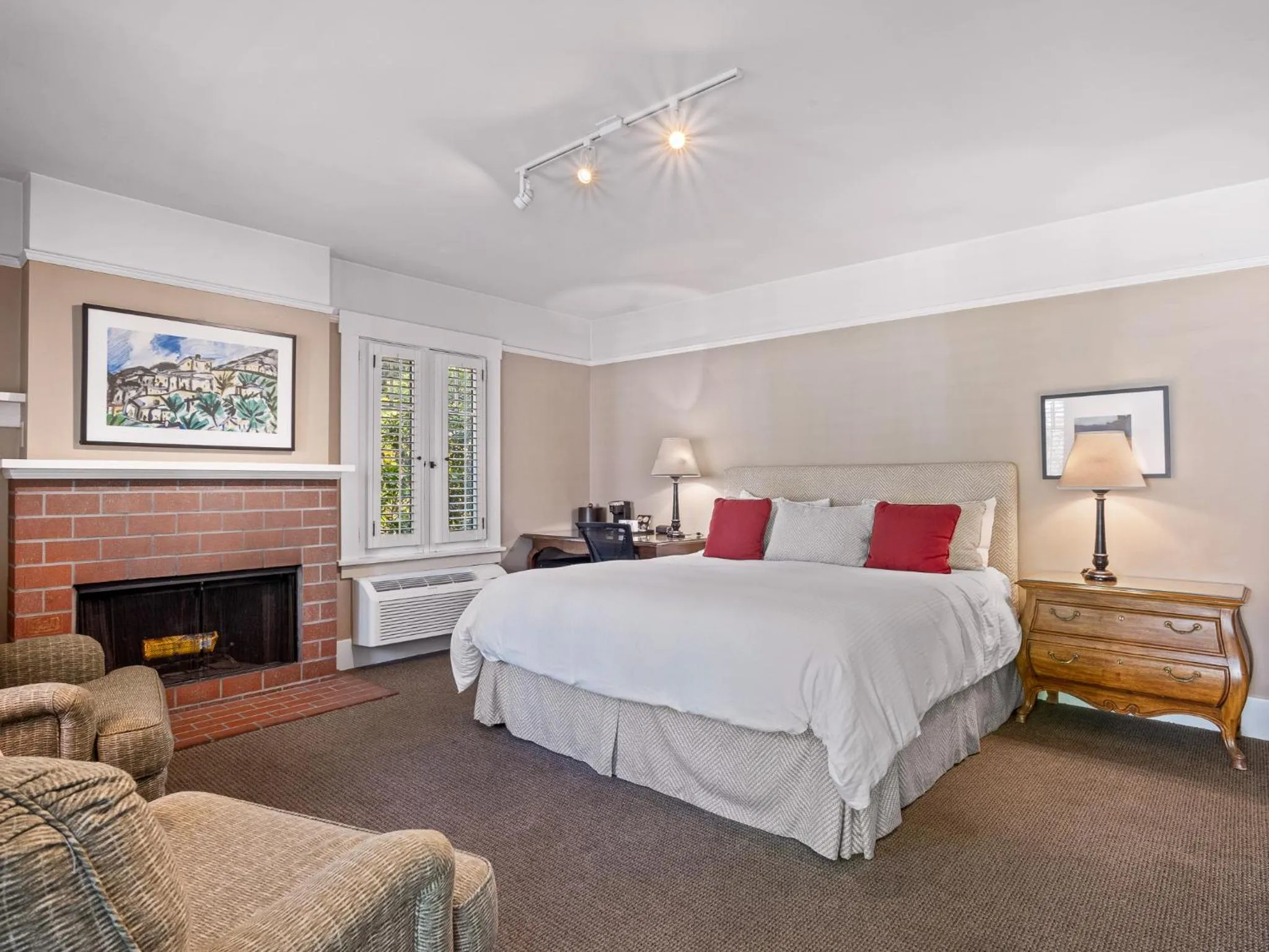 Bed in The Upham Hotel