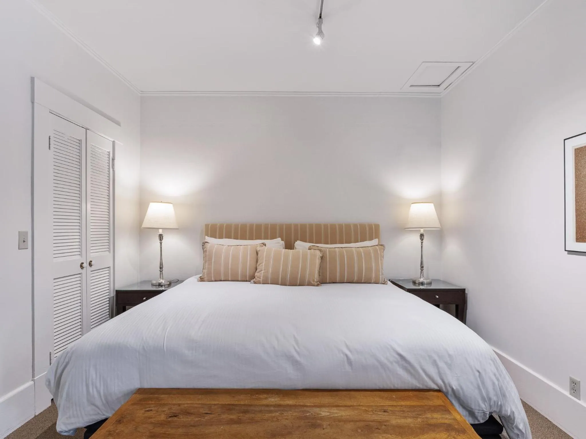 Bed in The Upham Hotel