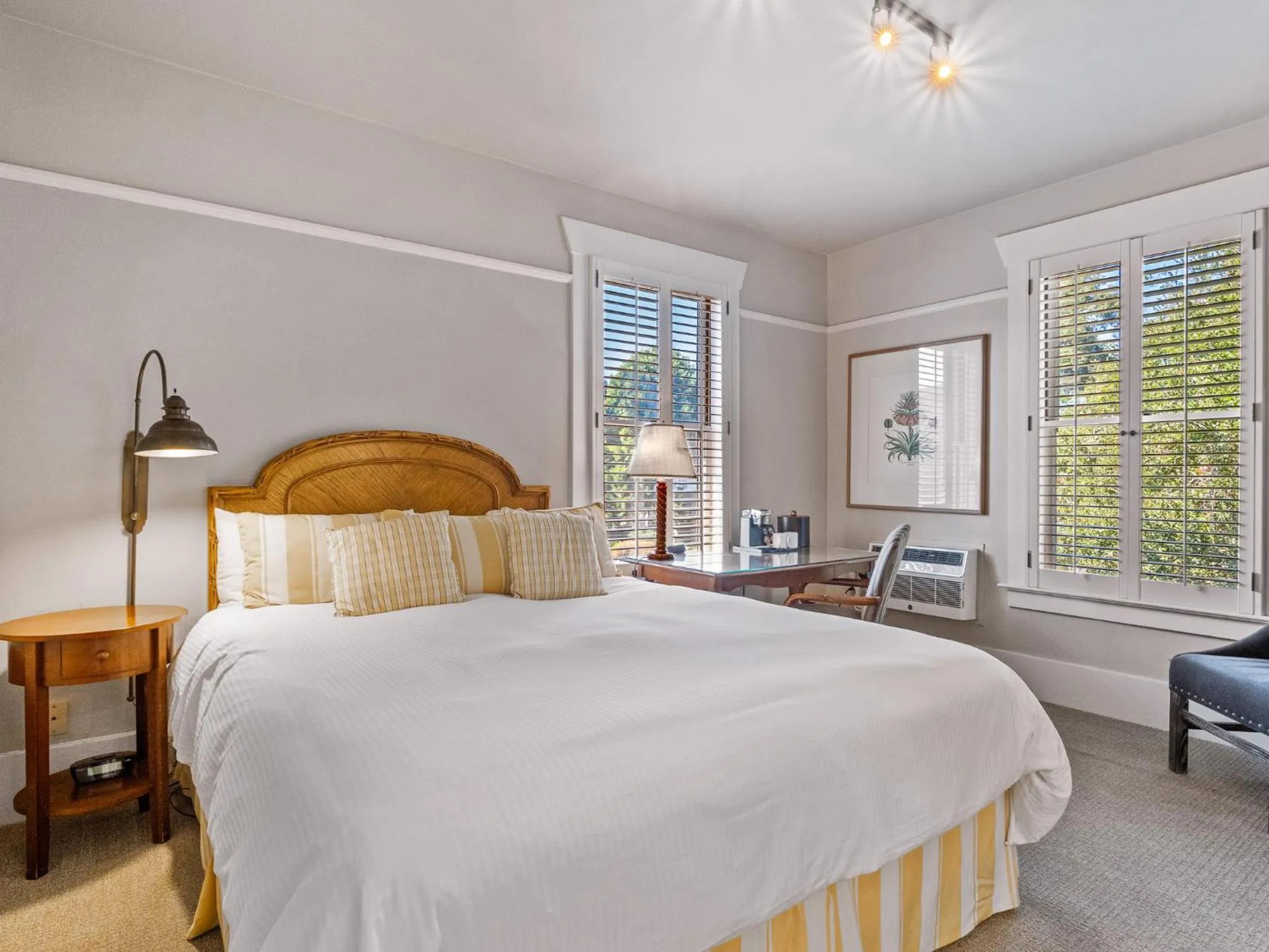 Bed in The Upham Hotel