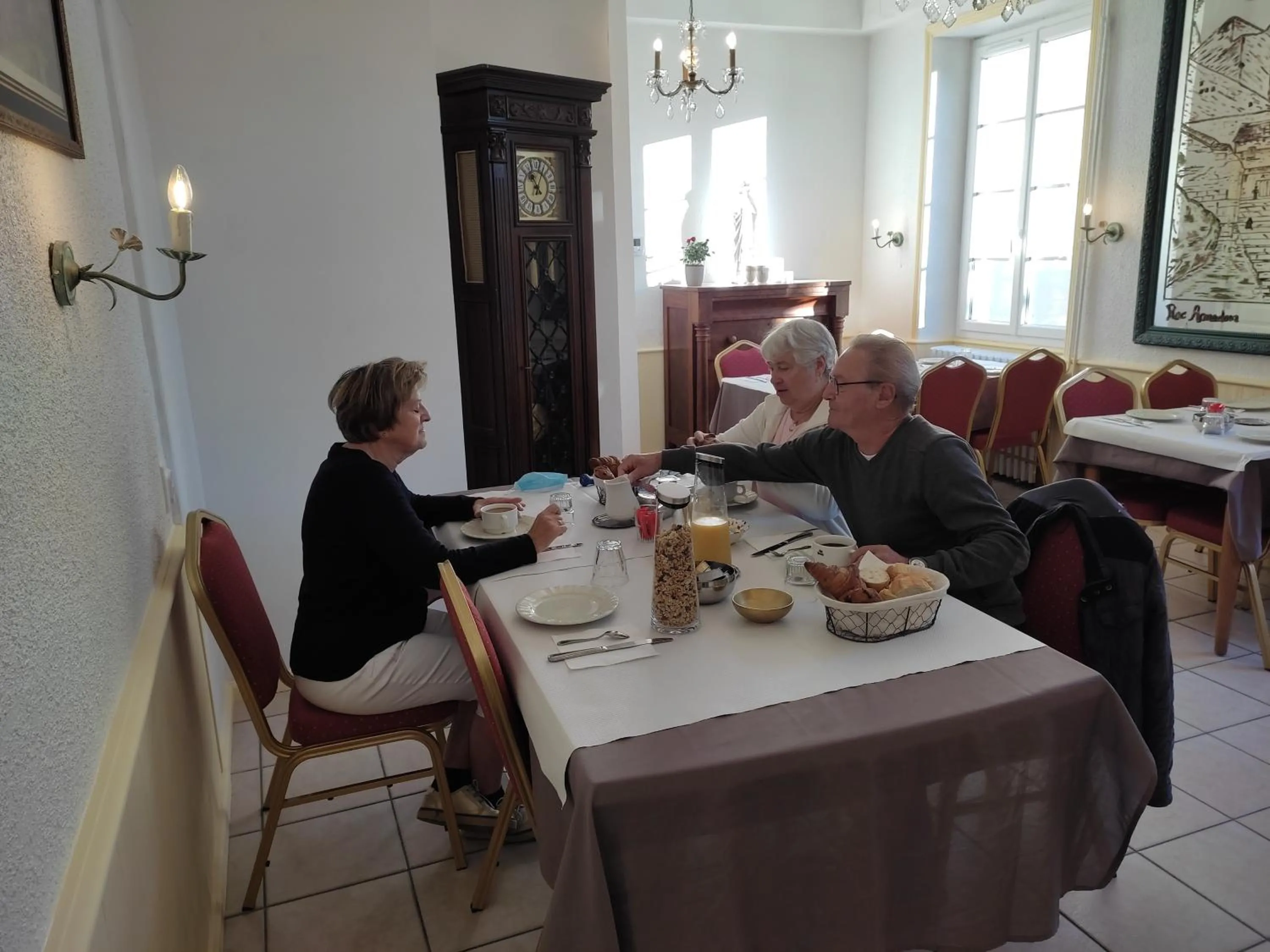 Dining area in Hotel des Voyageurs