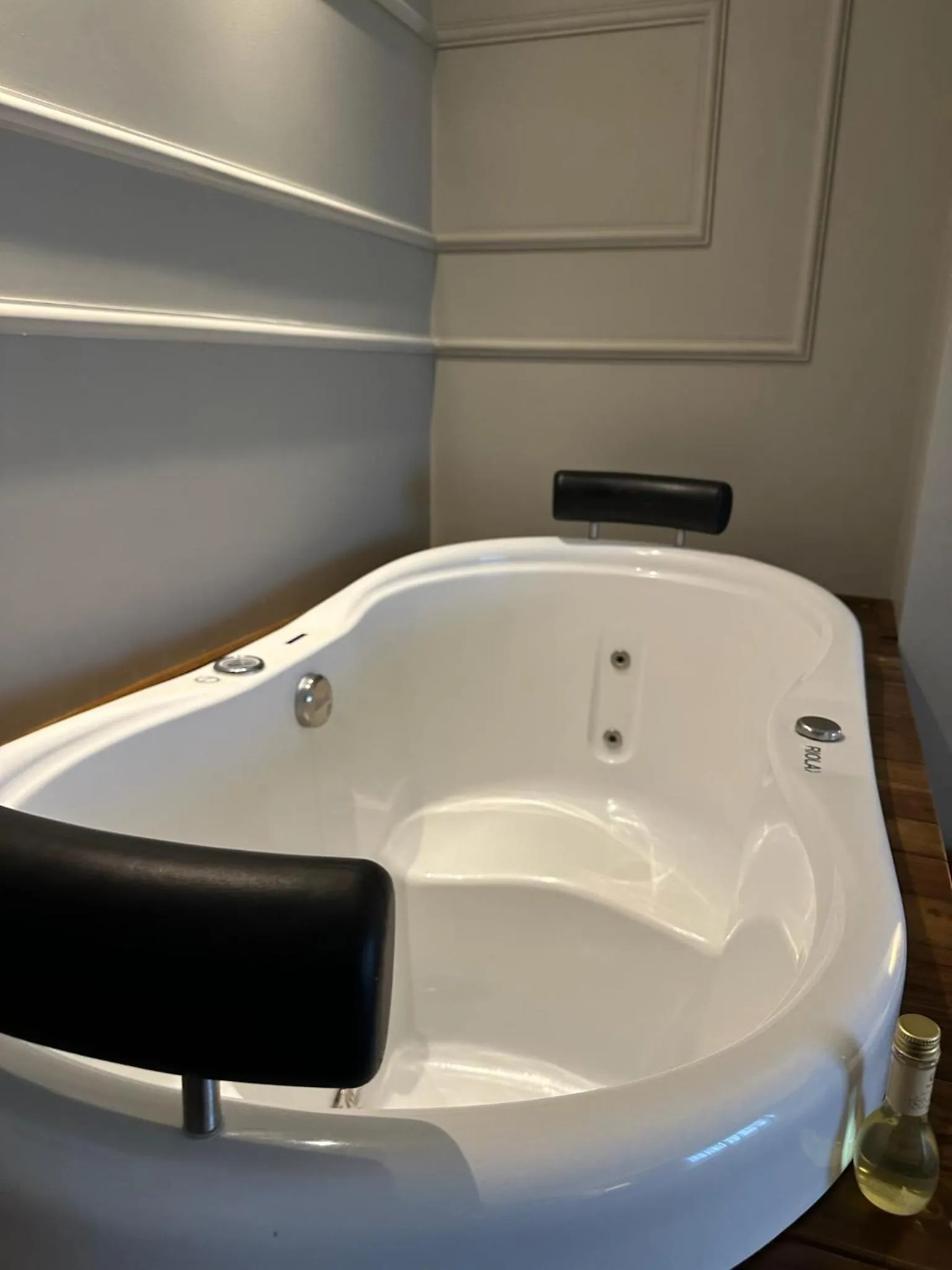 Bath in Hotel Saint Paul