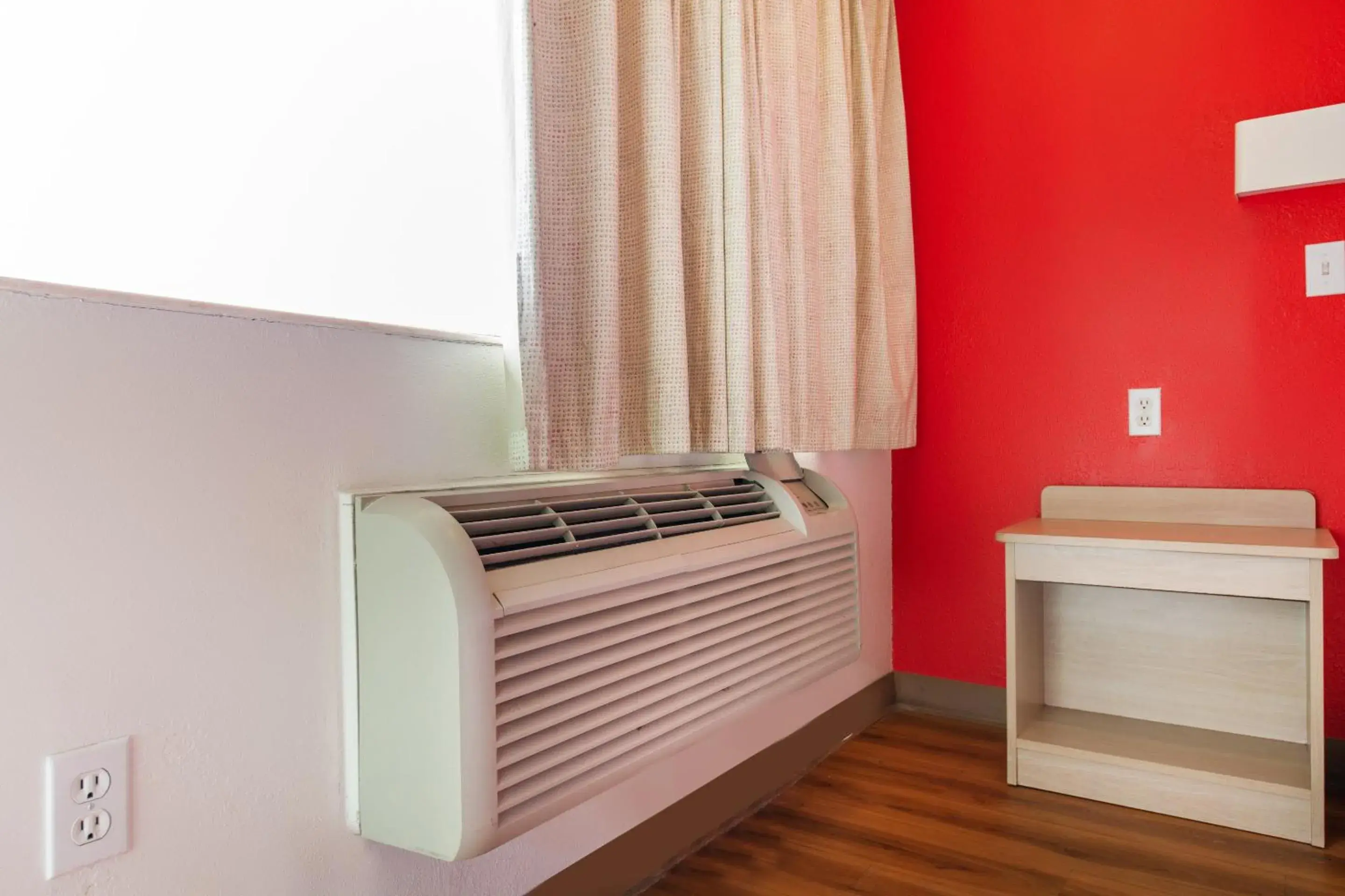 Queen Room in Regency Inn Tulsa Queen Room in Regency Inn Tulsa