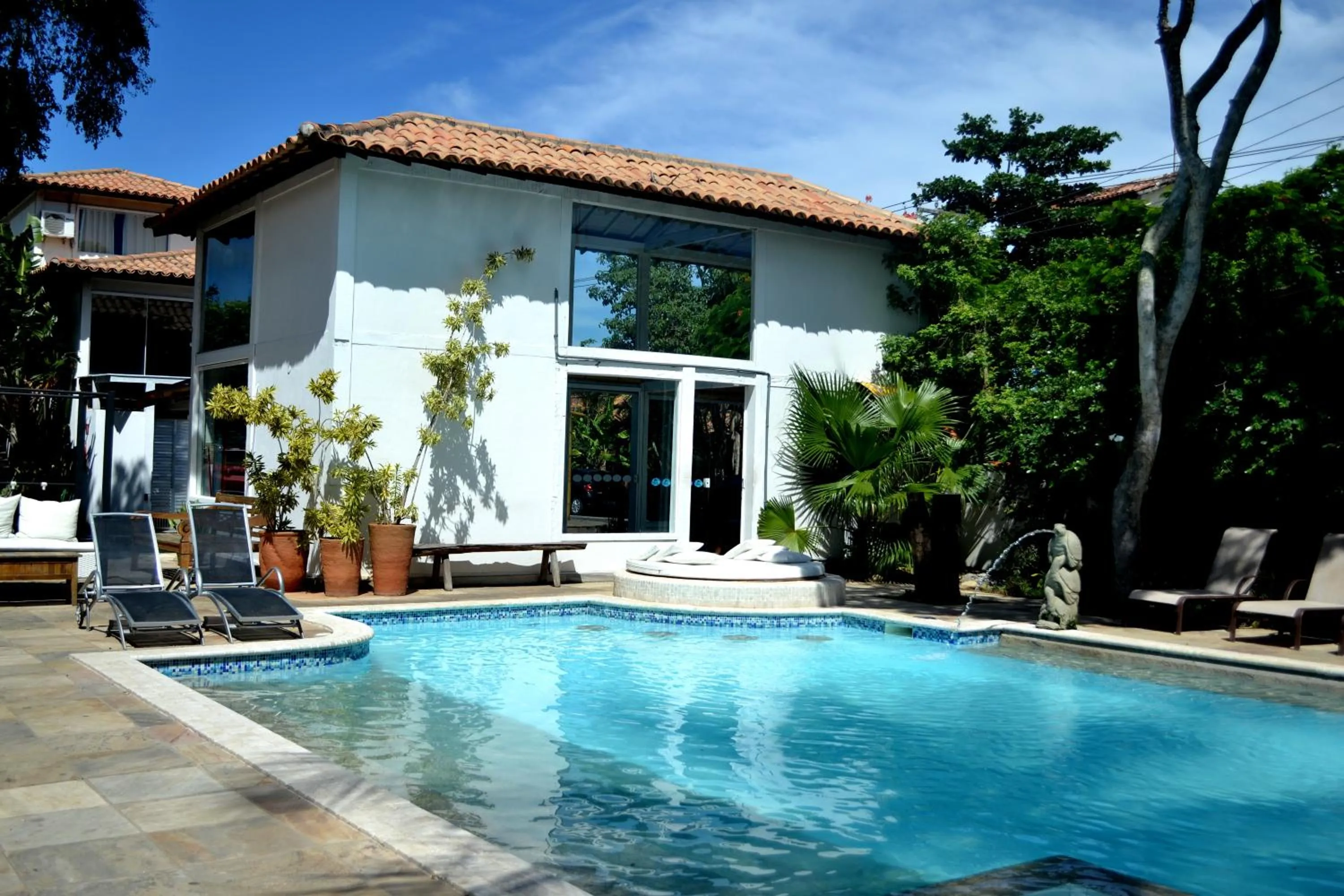 Swimming pool in Pousada Blue Marlin