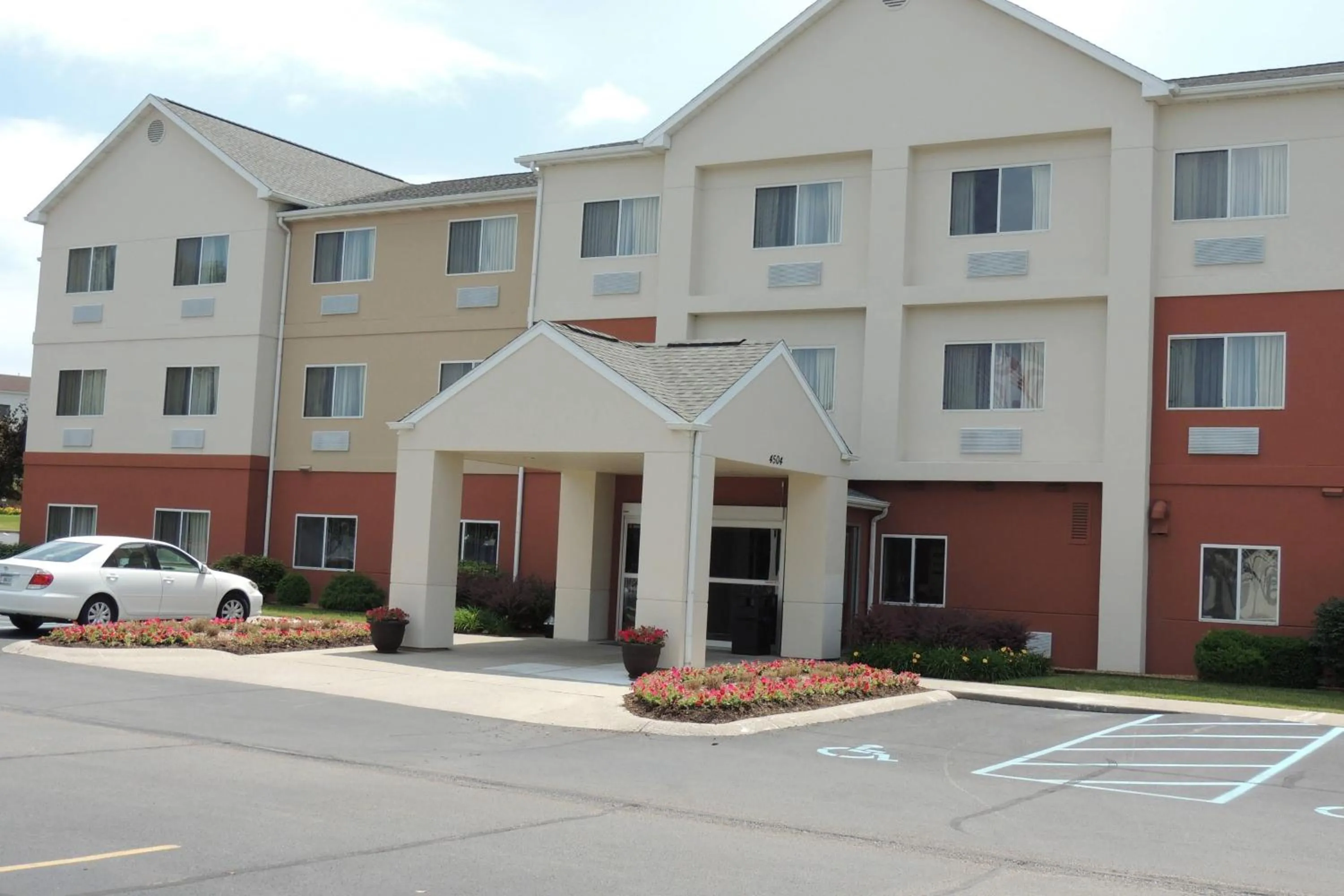 Property building in Fairfield Inn Indianapolis South