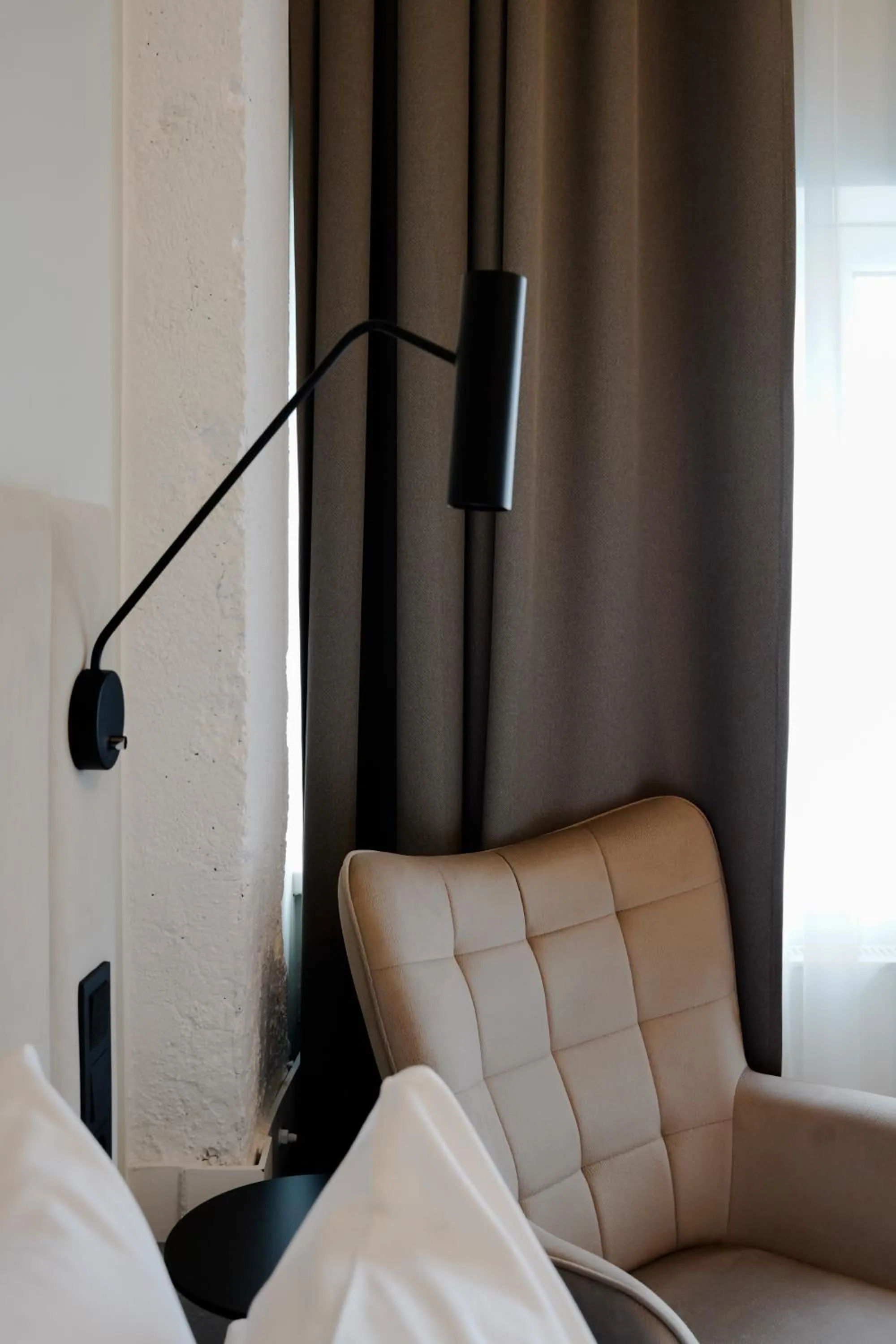 Seating area, Bed in Loop Hotel Vilnius