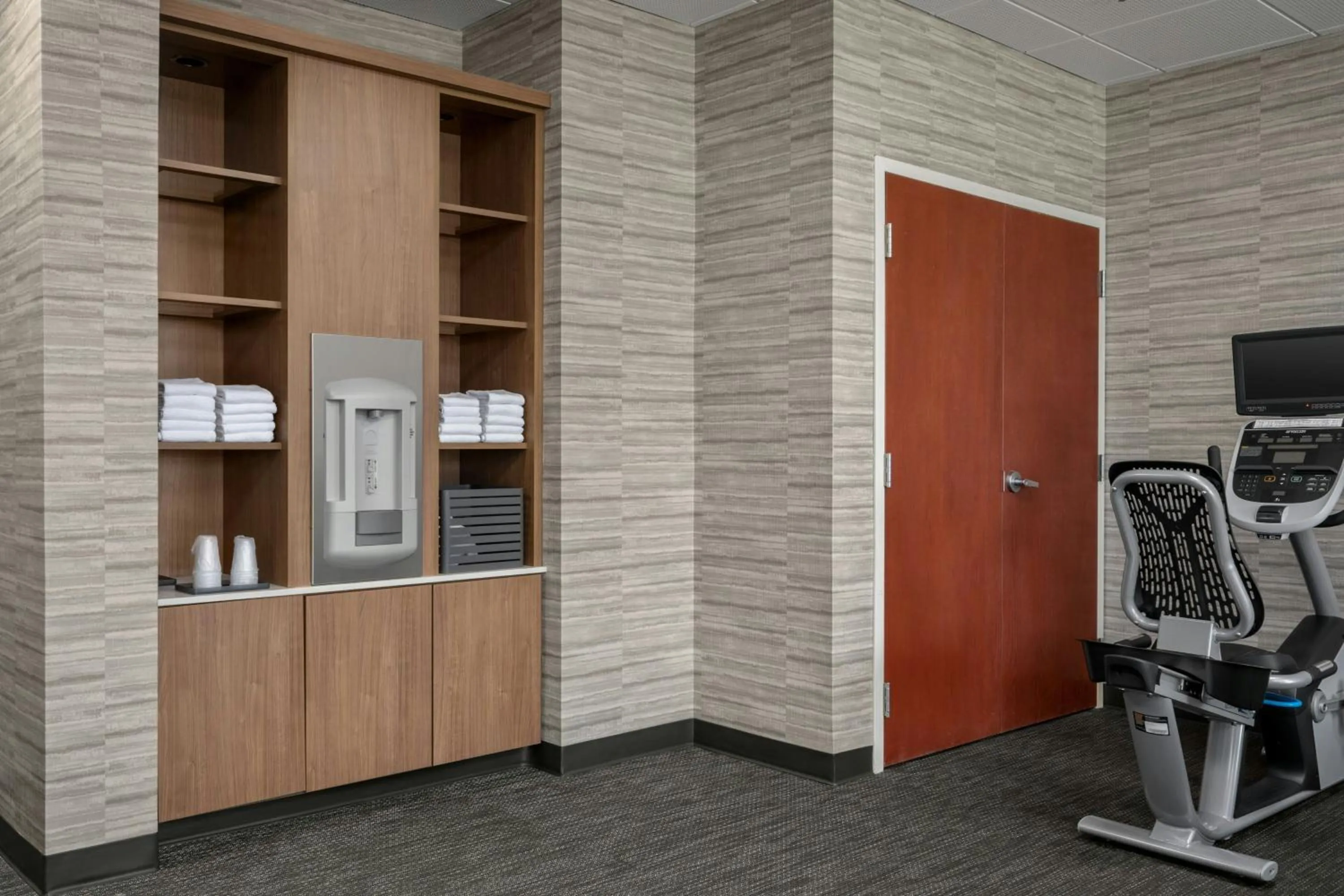 Fitness centre/facilities in Courtyard Indianapolis Northwest