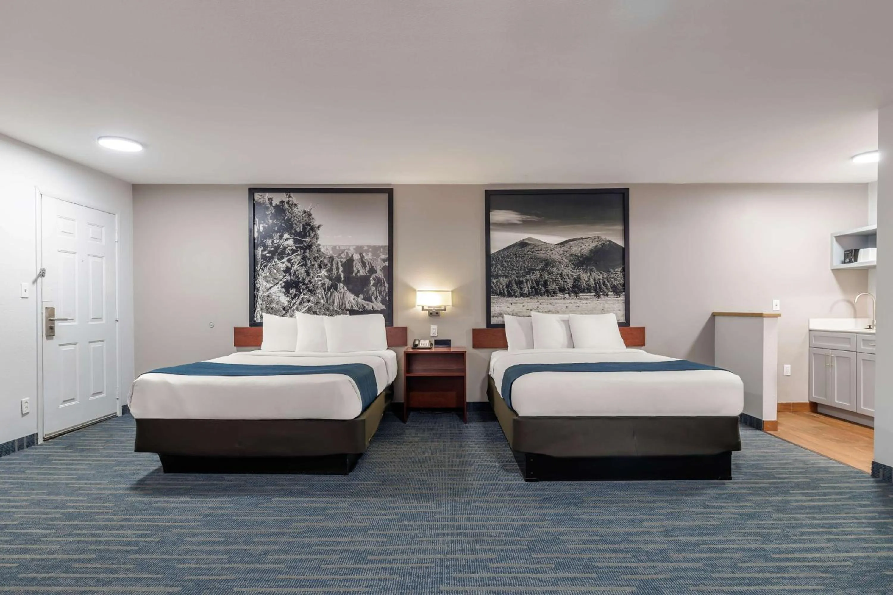 Bed in Studio 6 Flagstaff AZ