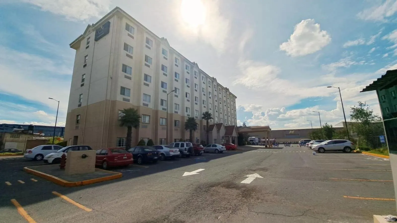 Property building in Microtel Inn and Suites by Wyndham Toluca