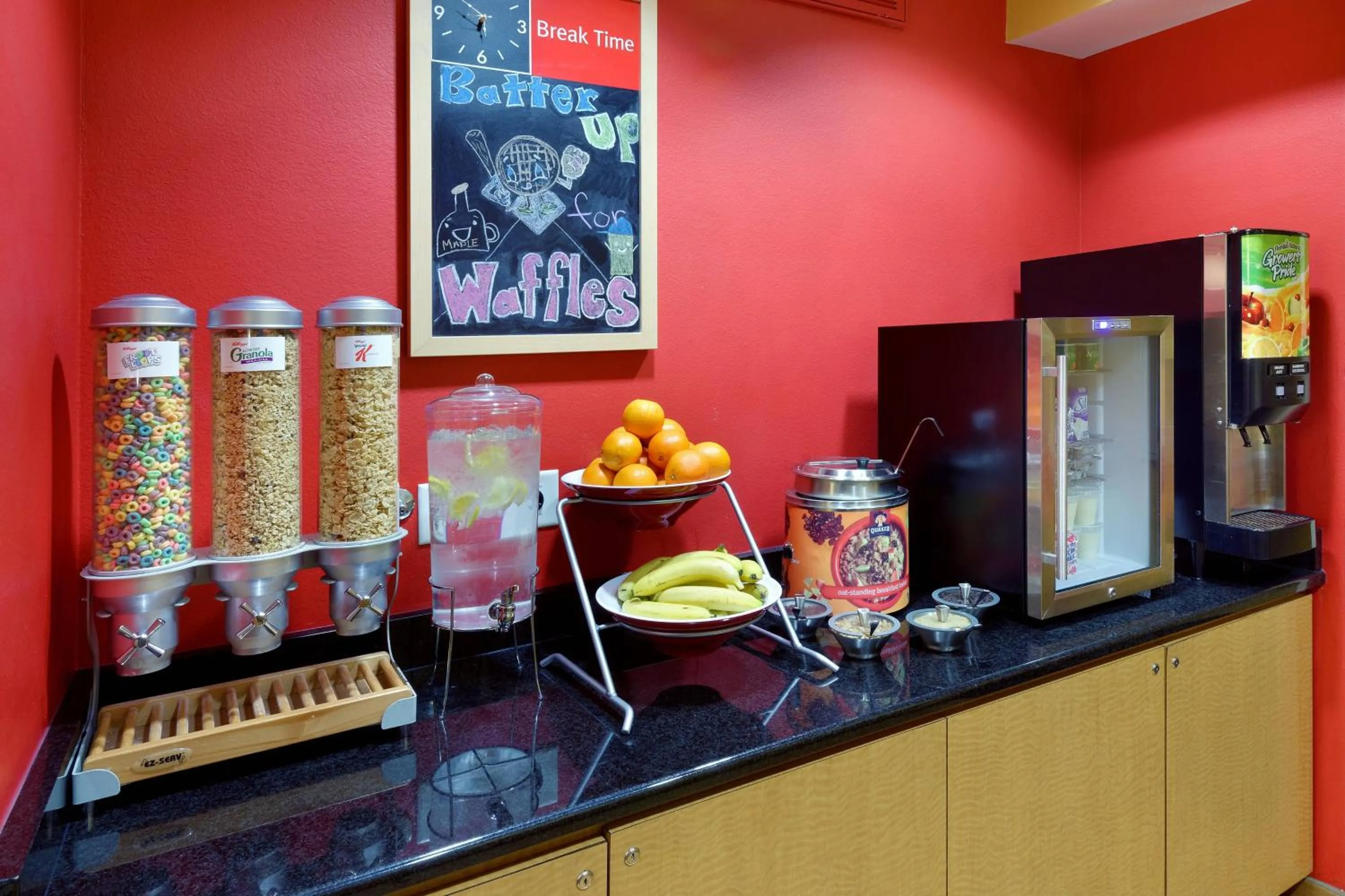 Breakfast in TownePlace Suites Joplin