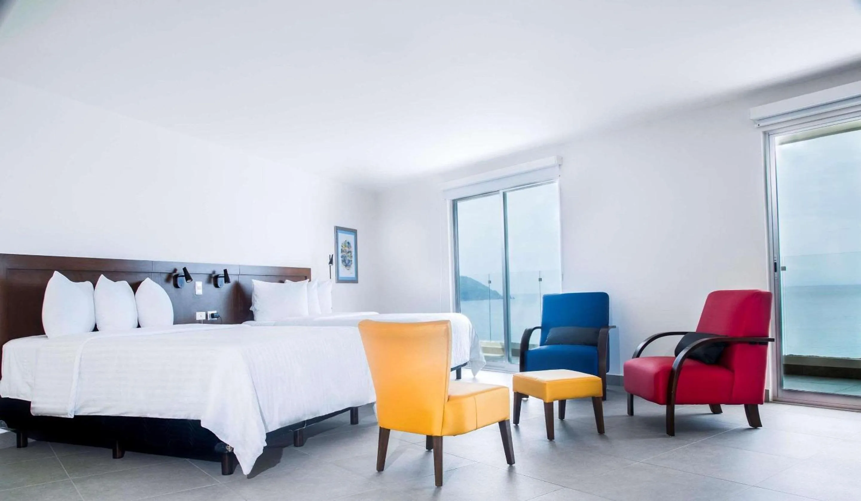 Bedroom, Bed in Park Inn by Radisson Mazatlan